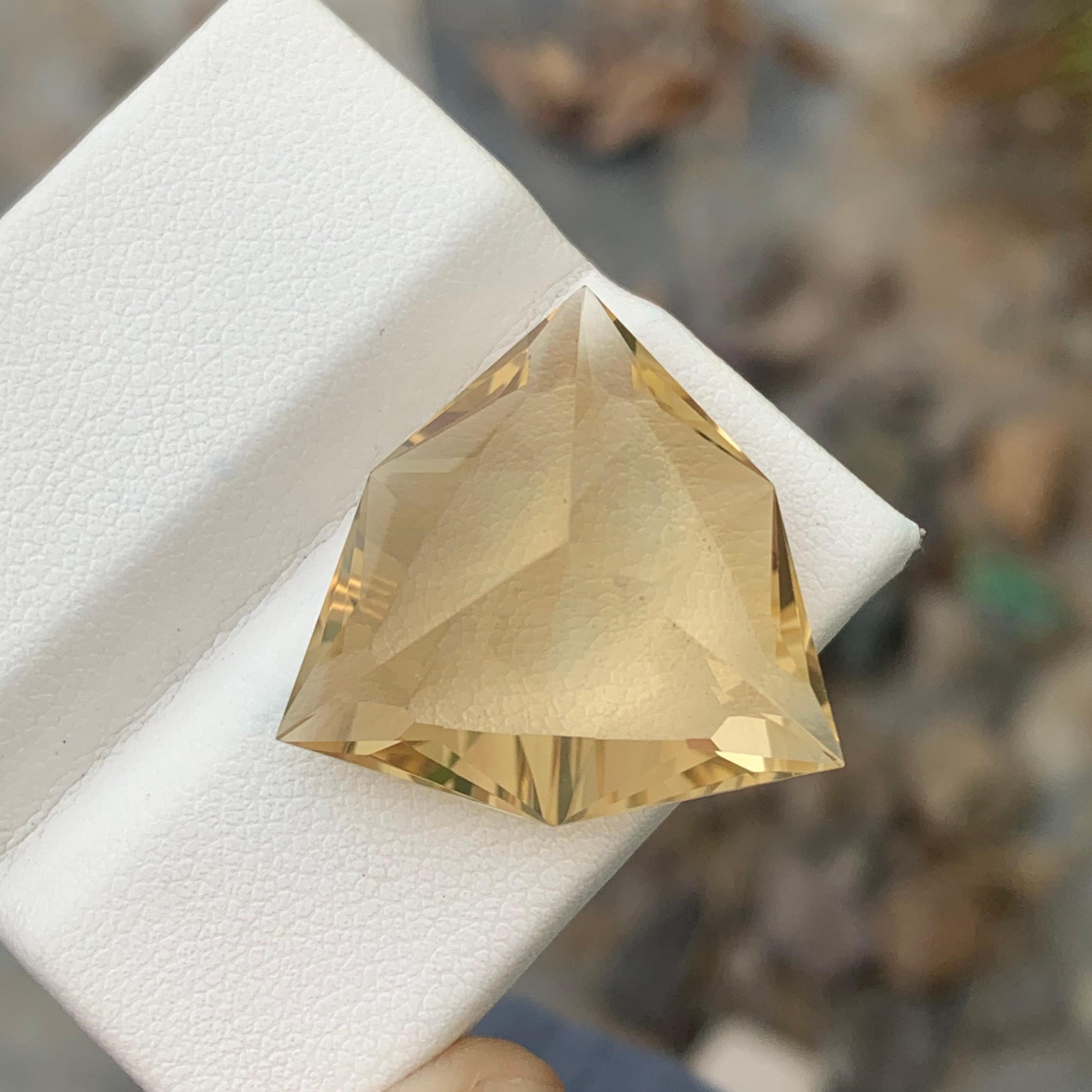 Arts and Crafts Beauteous 31.15 Carats Natural Loose Yellow Citrine Trilliant Fancy Cut Gemstone For Sale