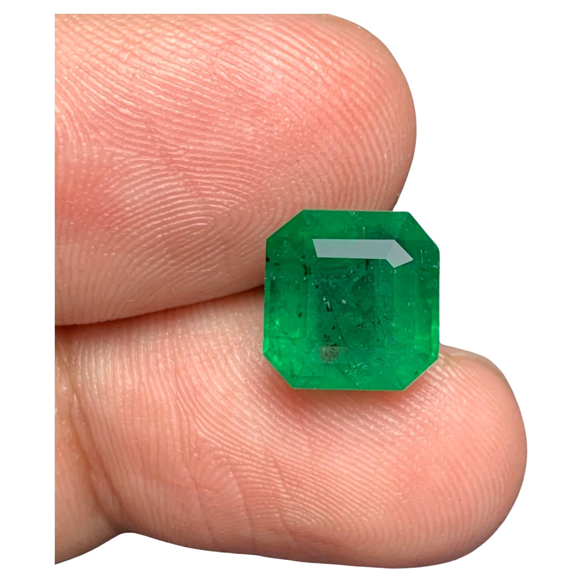 Beauteous 4.10 Carats Natural Green Loose Emerald Zambia Mine Ring Jewellery  For Sale
