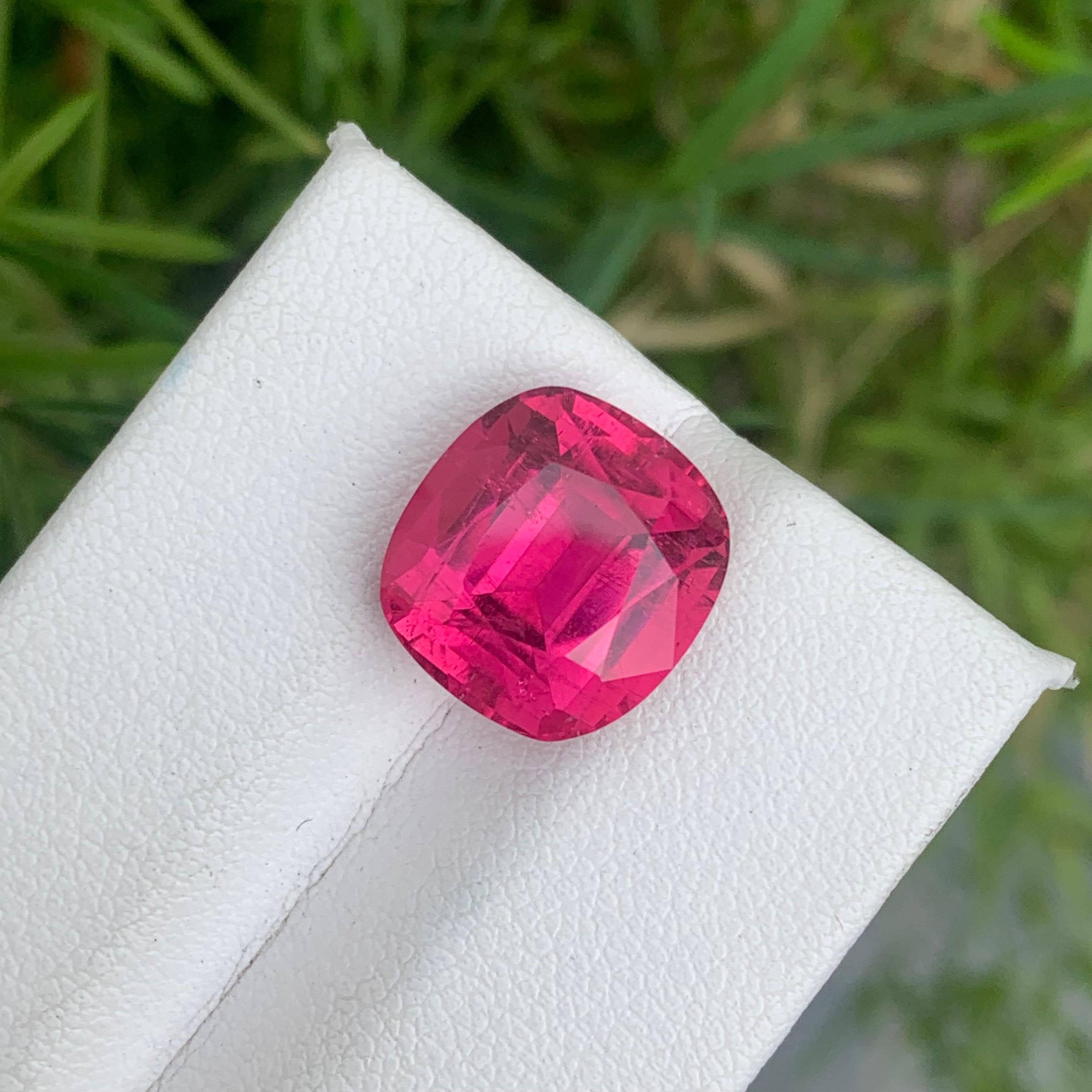 Beauteous 7.45 Carat Natural Hot Baby Pink Loose Rubellite Tourmaline Gemstone  In New Condition For Sale In Peshawar, PK