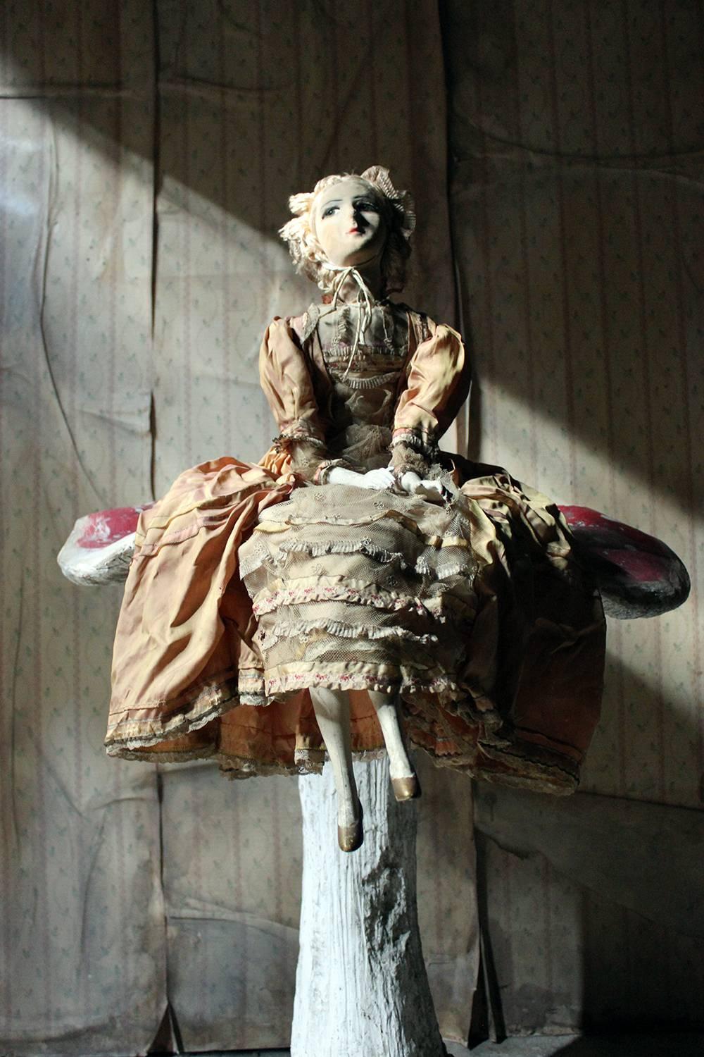 Silk Beautiful and Large Early 20th Century French Boudoir Doll, circa 1920-1925