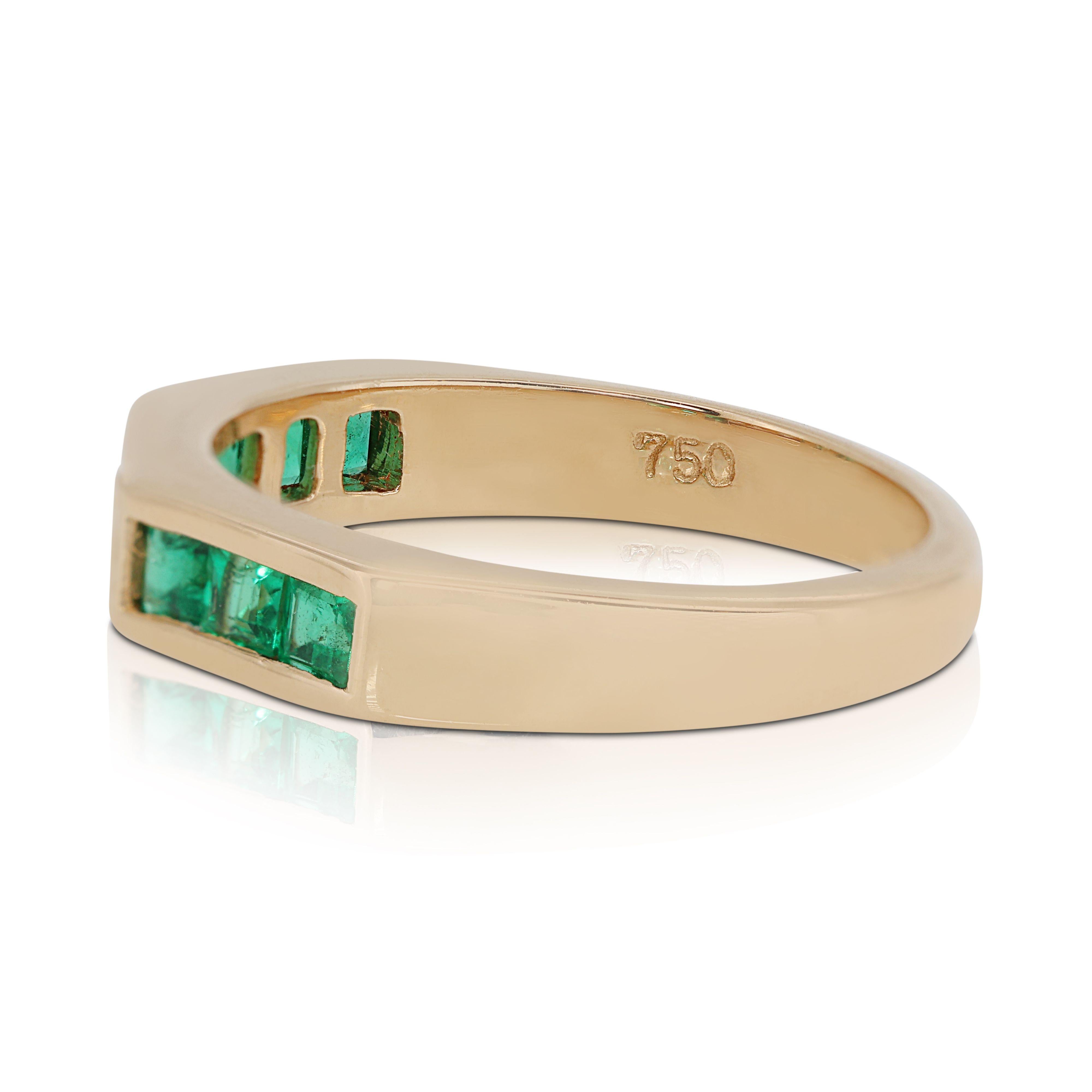 Women's Beautiful 0.18ct Half Eternity Ring with Emeralds and Diamonds For Sale