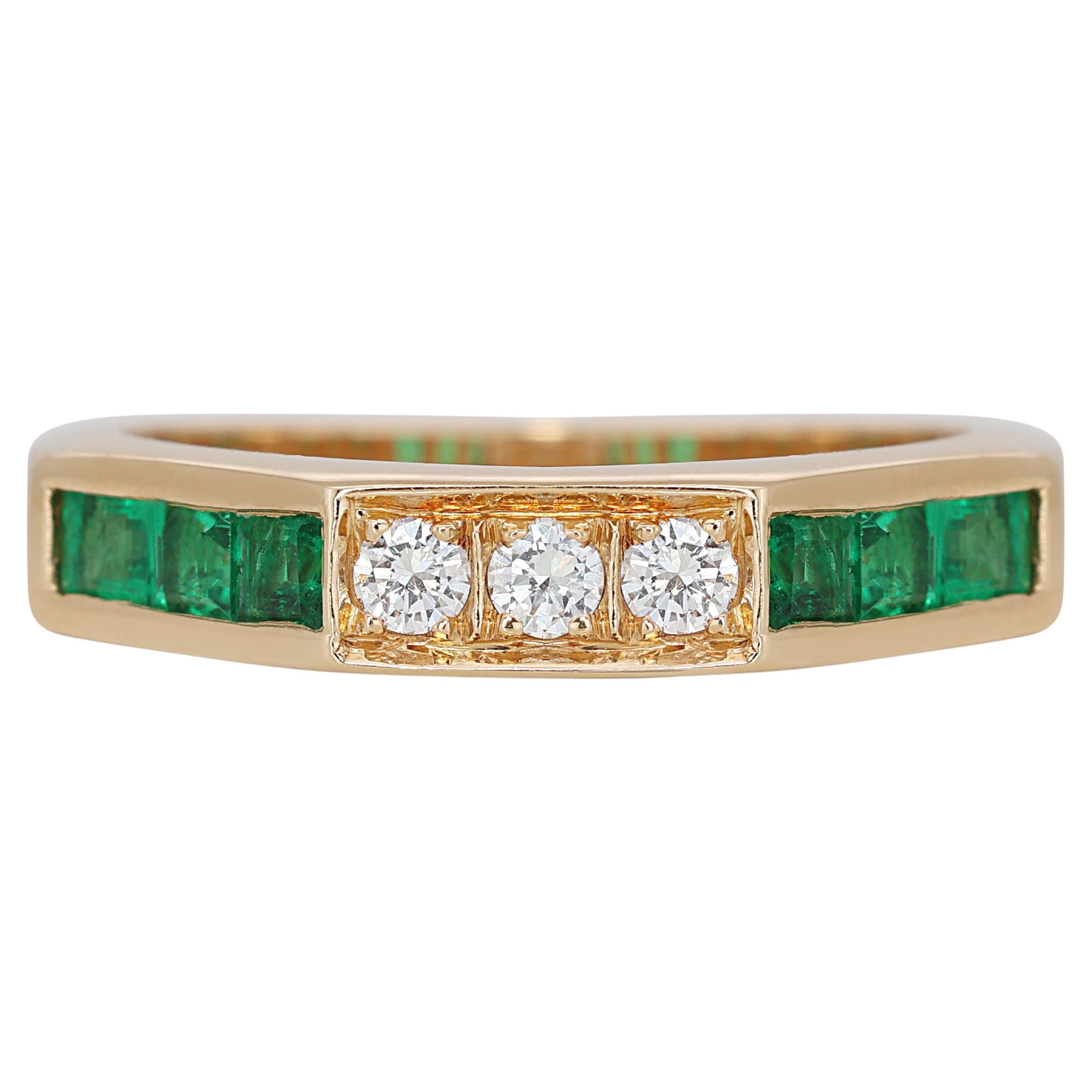 Beautiful 0.18ct Half Eternity Ring with Emeralds and Diamonds For Sale