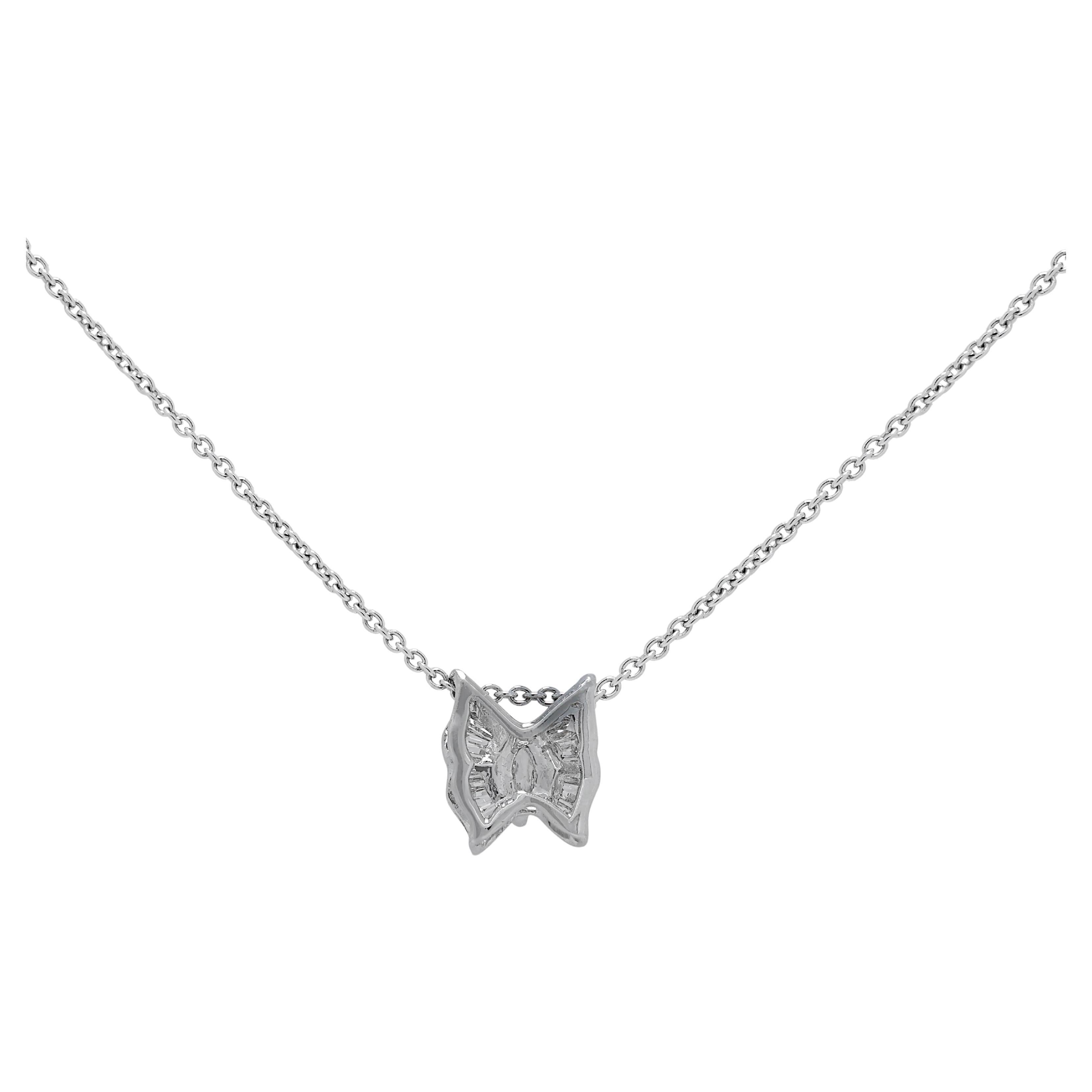 Beautiful 0.26ct Diamonds Pendant in 18K White Gold - (Chain not Included)