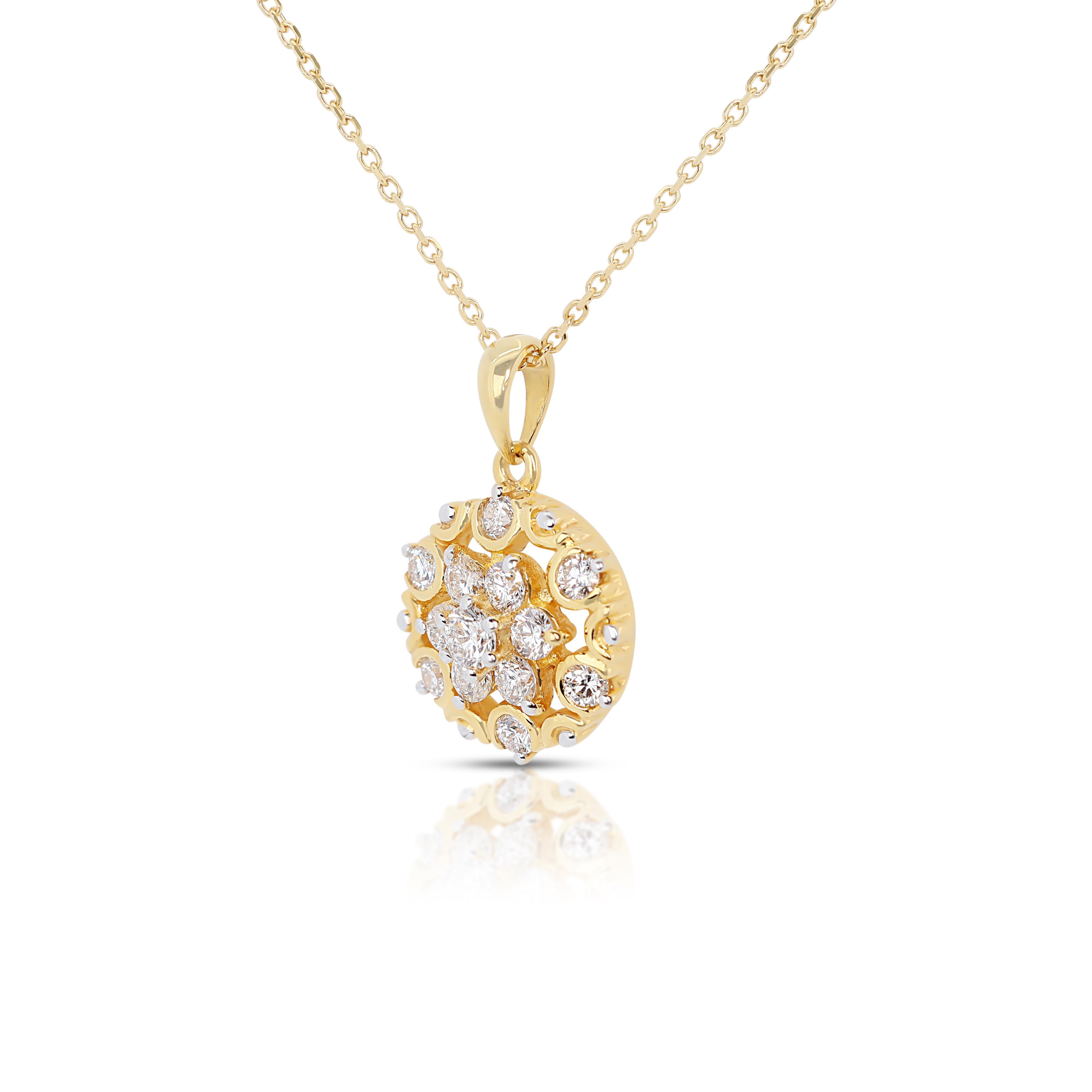 Beautiful 0.40ct Diamonds Pendant in 18K Yellow Gold (Chain Included) In Excellent Condition For Sale In רמת גן, IL