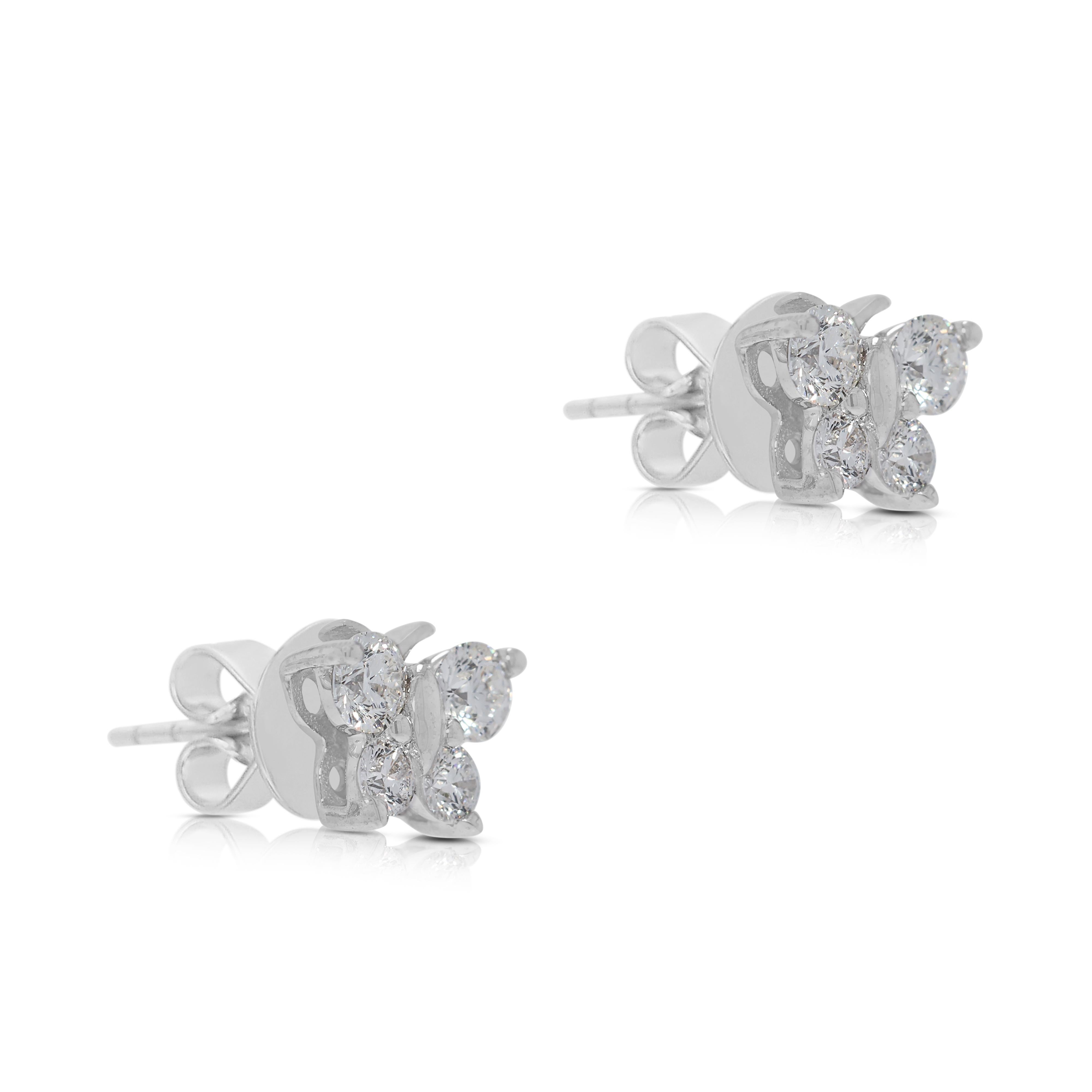 Round Cut Beautiful 0.60ct Natural Diamonds Stud Earrings in 18K White Gold For Sale