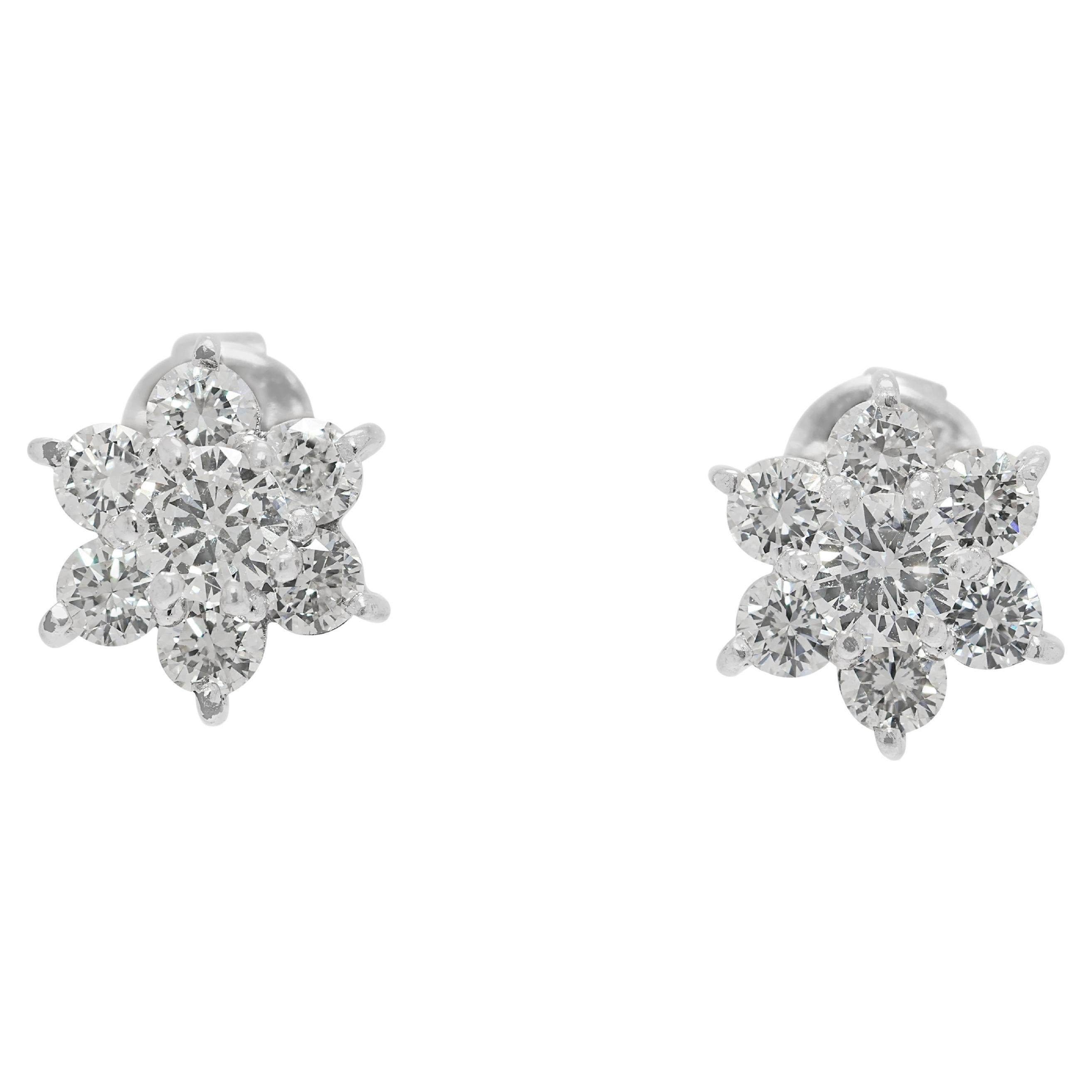 Bellissimi orecchini a fiore in oro bianco 18K con diamante naturale da 0,68 carati in vendita