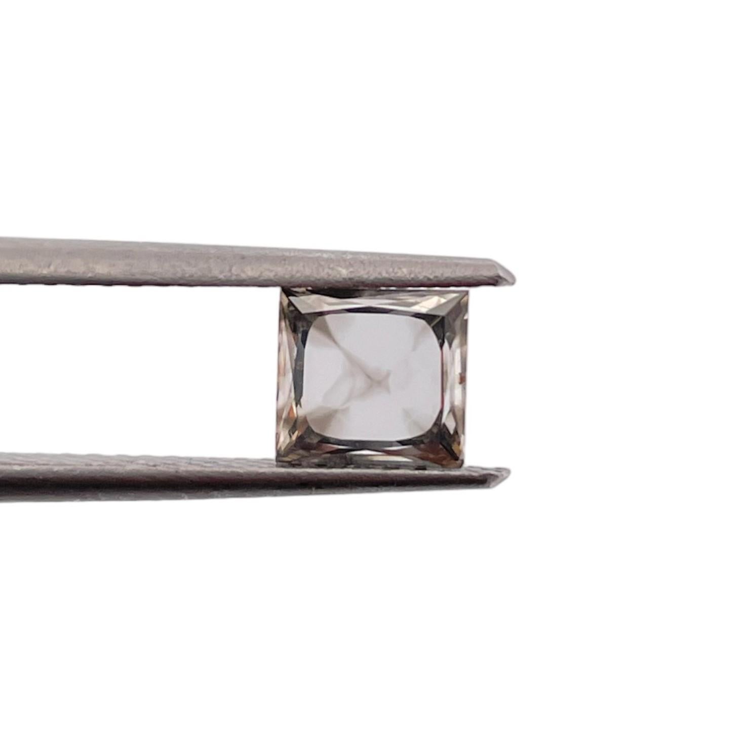 Schöner 0,70 Karat Fancy Grauer VS2 natürlicher Diamant im Prinzessinnenschliff (Moderne) im Angebot