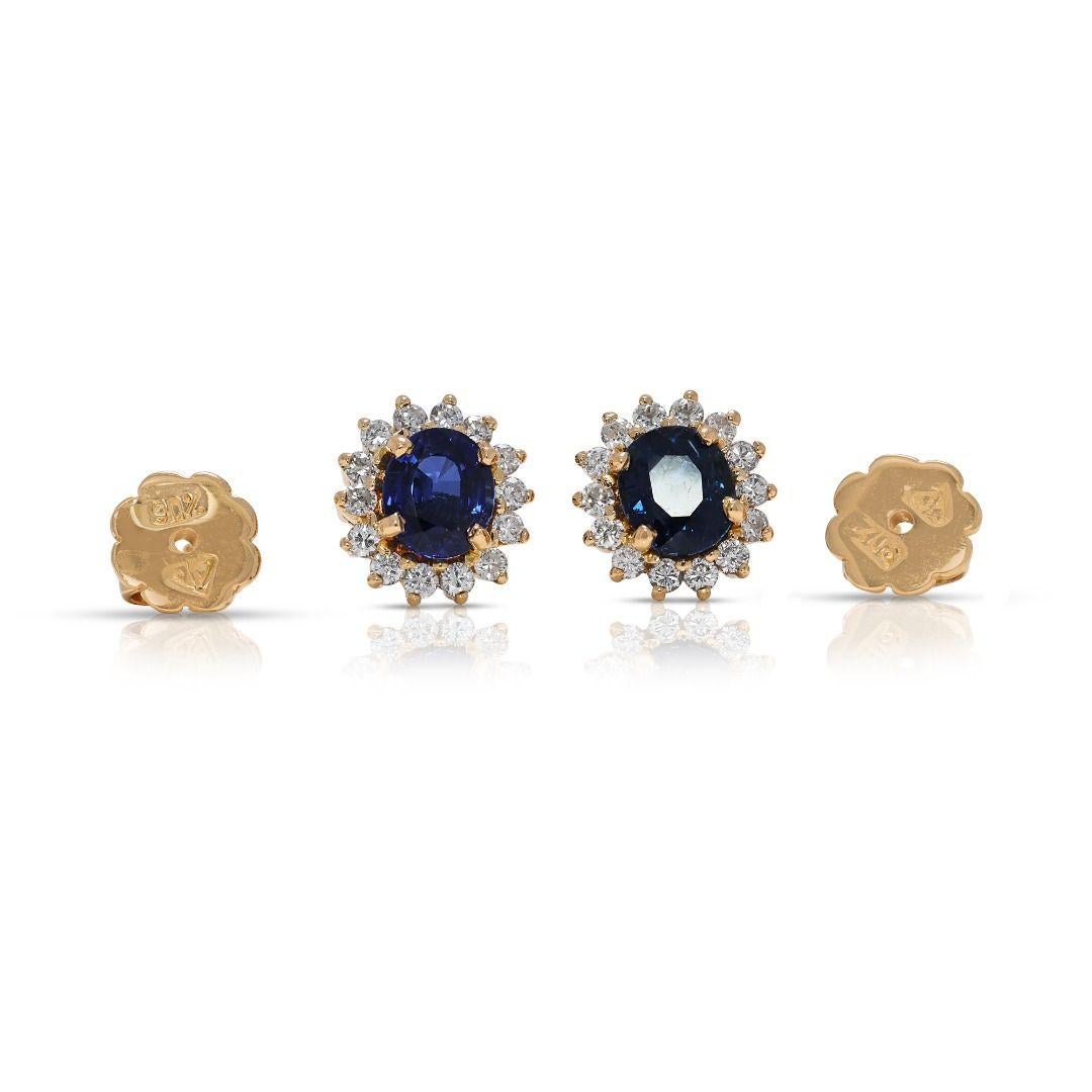 Beautiful 0.84ct Sapphire & Natural Diamond 18K Yellow Gold Stud Earrings For Sale 2