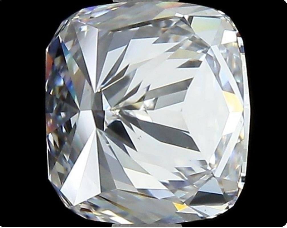 Beautiful 1 pc Natural Diamond with 1.81 ct - GIA Certificate For Sale 4