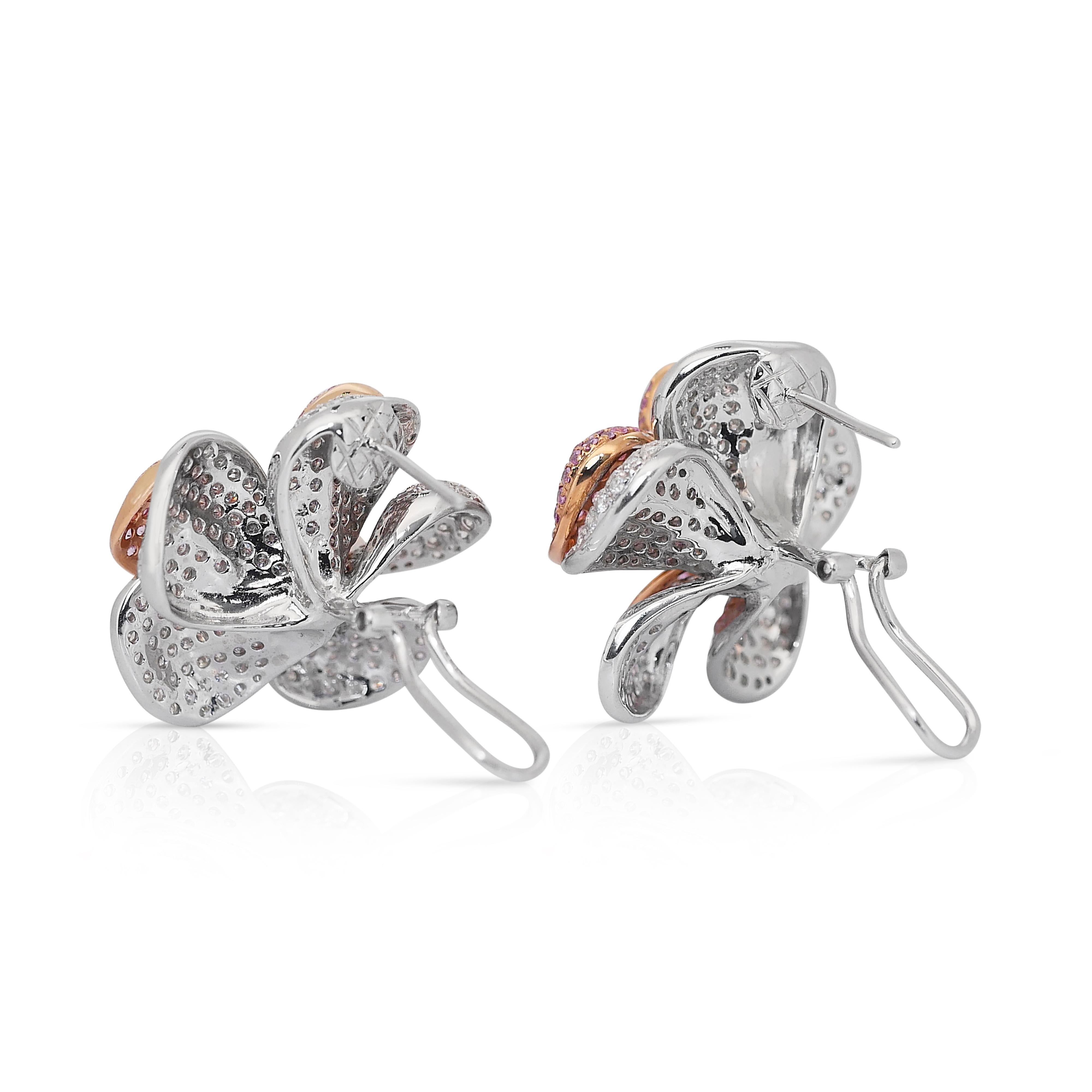 Magnifiques boucles d'oreilles en forme de fleur en saphirs et diamants de 10,23 carats en vente 3