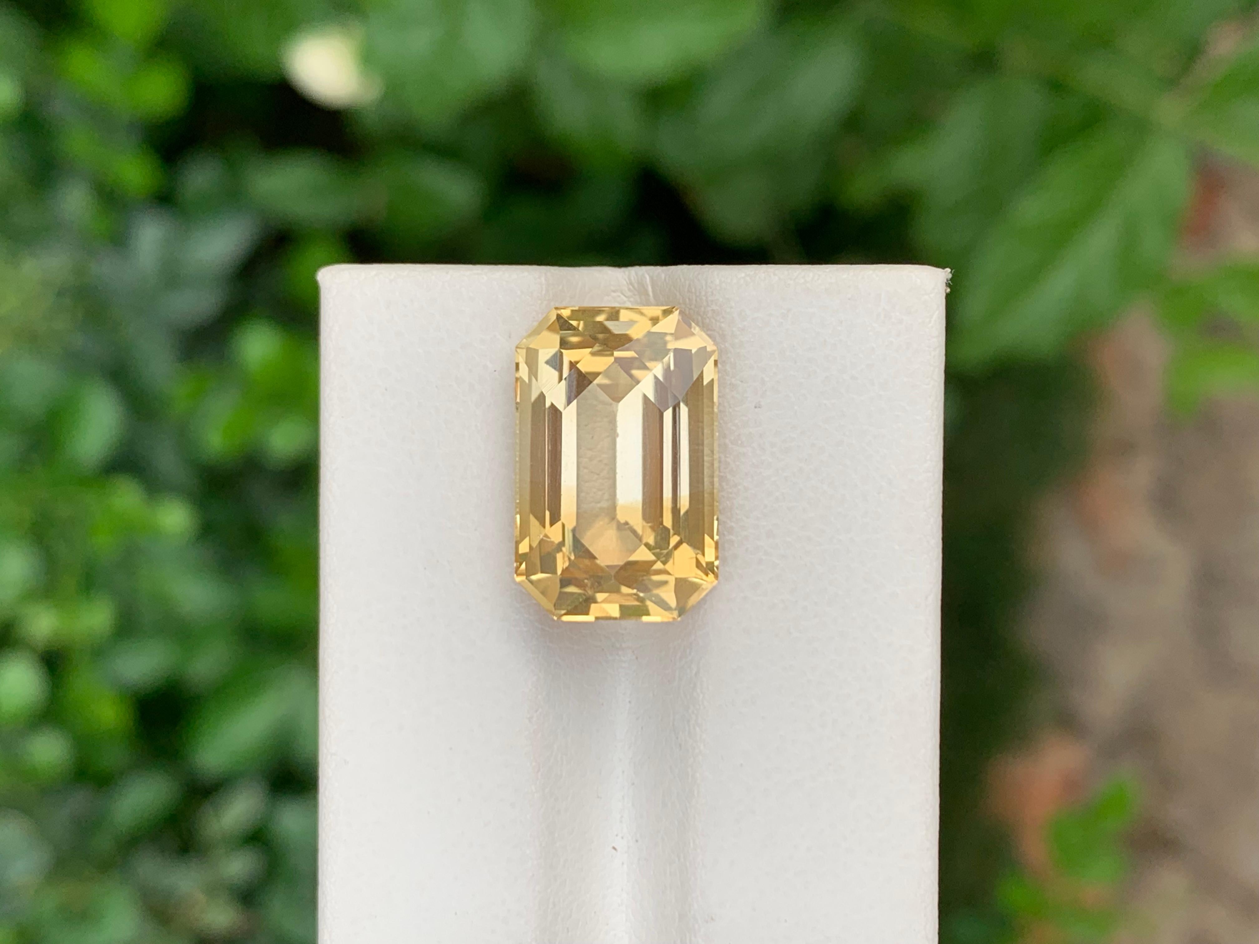 Schöne 10,55 Karat natürliche lose gelbe Citrin Smaragd Form Edelstein (Arts and Crafts) im Angebot