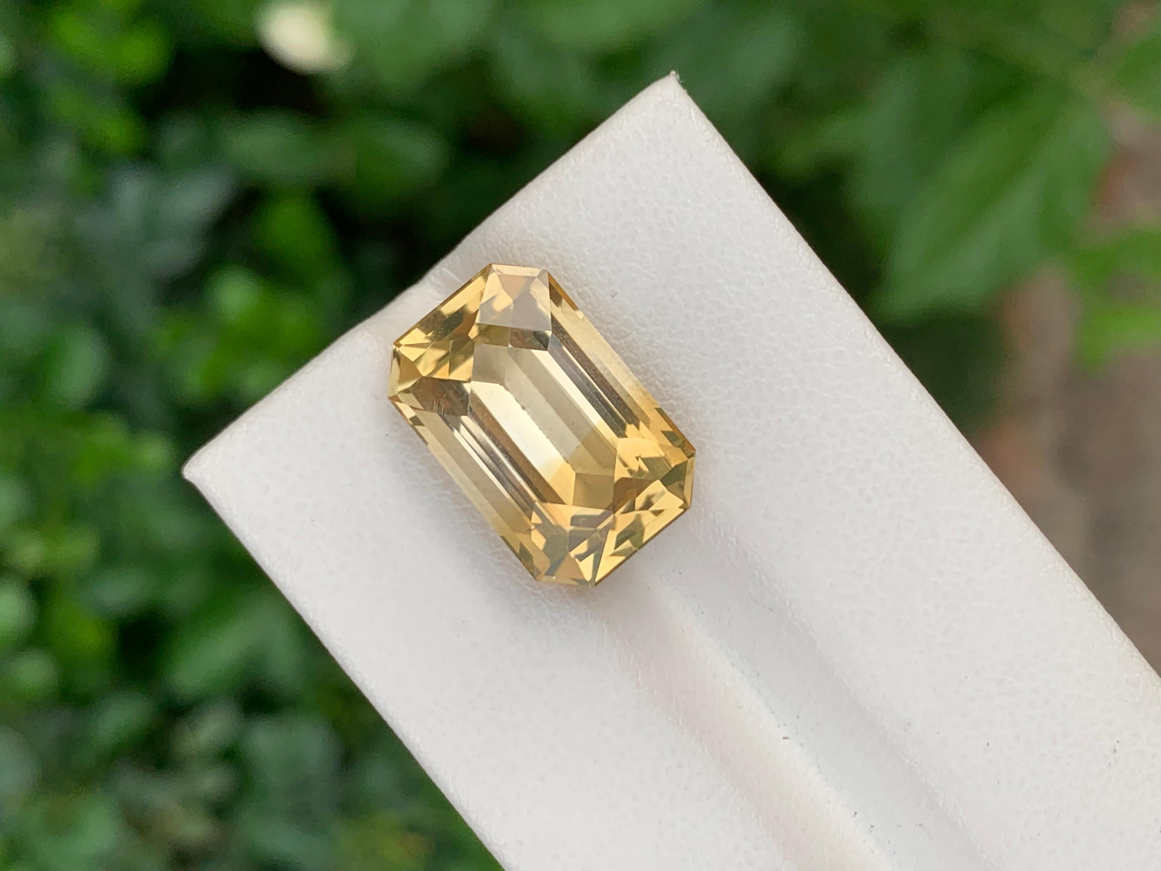 Schöne 10,55 Karat natürliche lose gelbe Citrin Smaragd Form Edelstein (Smaragdschliff) im Angebot