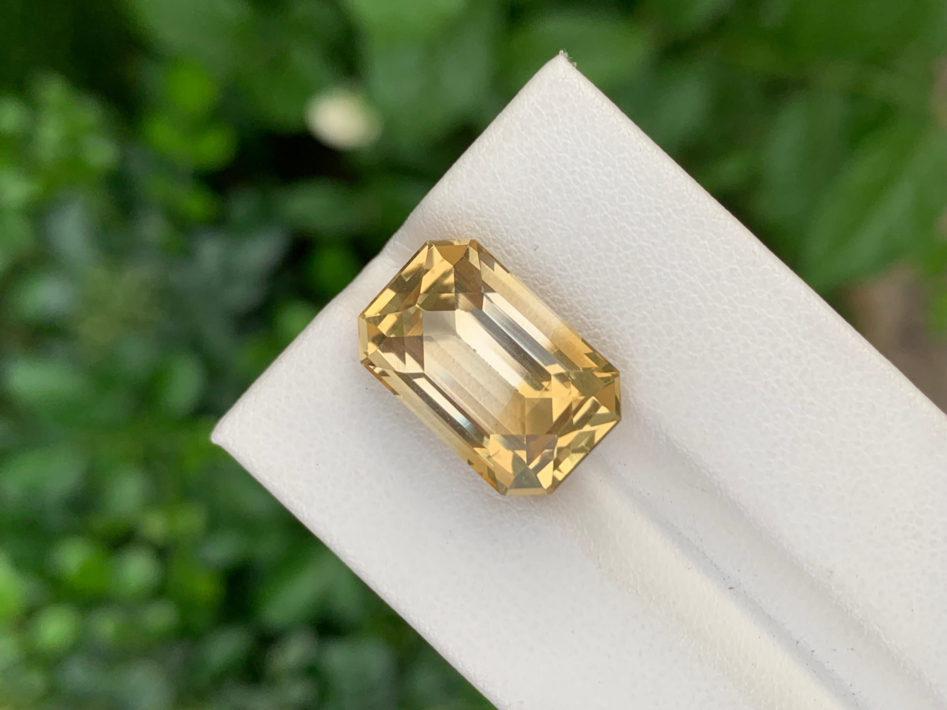Schöne 10,55 Karat natürliche lose gelbe Citrin Smaragd Form Edelstein für Damen oder Herren im Angebot