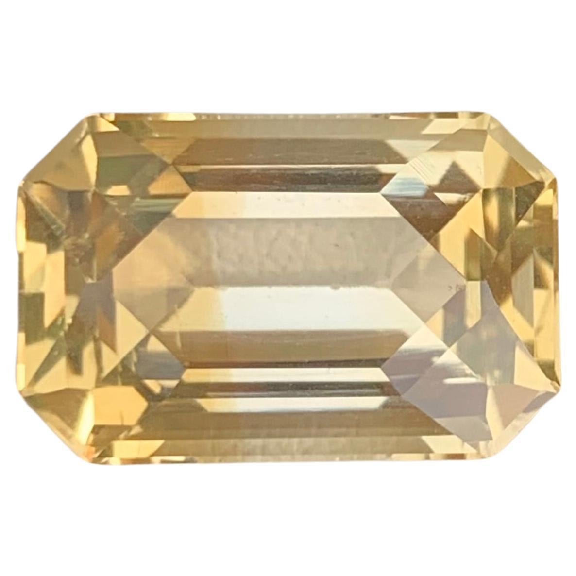 Beautiful 10.55 Carat Natural Loose Yellow Citrine Emerald Shape Gemstone