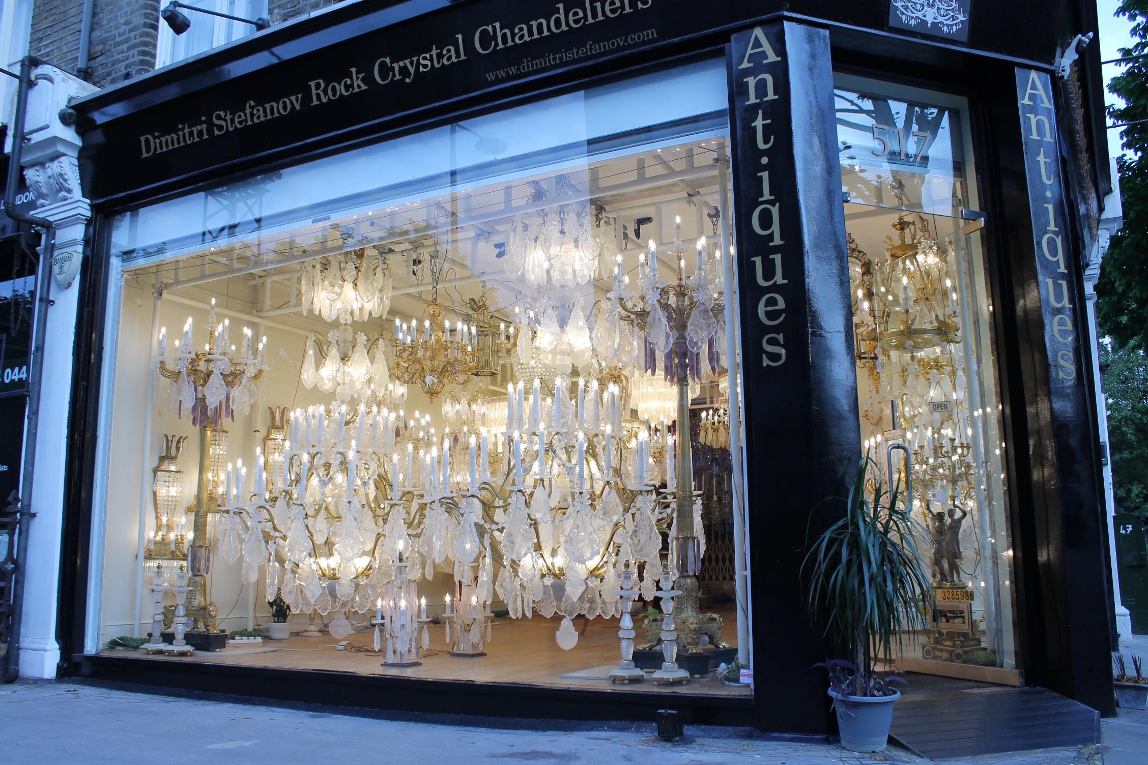 Bellissimo lampadario a 12 bracci in cristallo francese in vendita 1