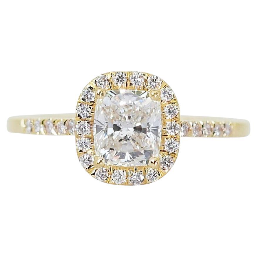 Beautiful 1.22ct Diamonds Diamonds Halo Ring in 18k Yellow Gold - GIA Certified