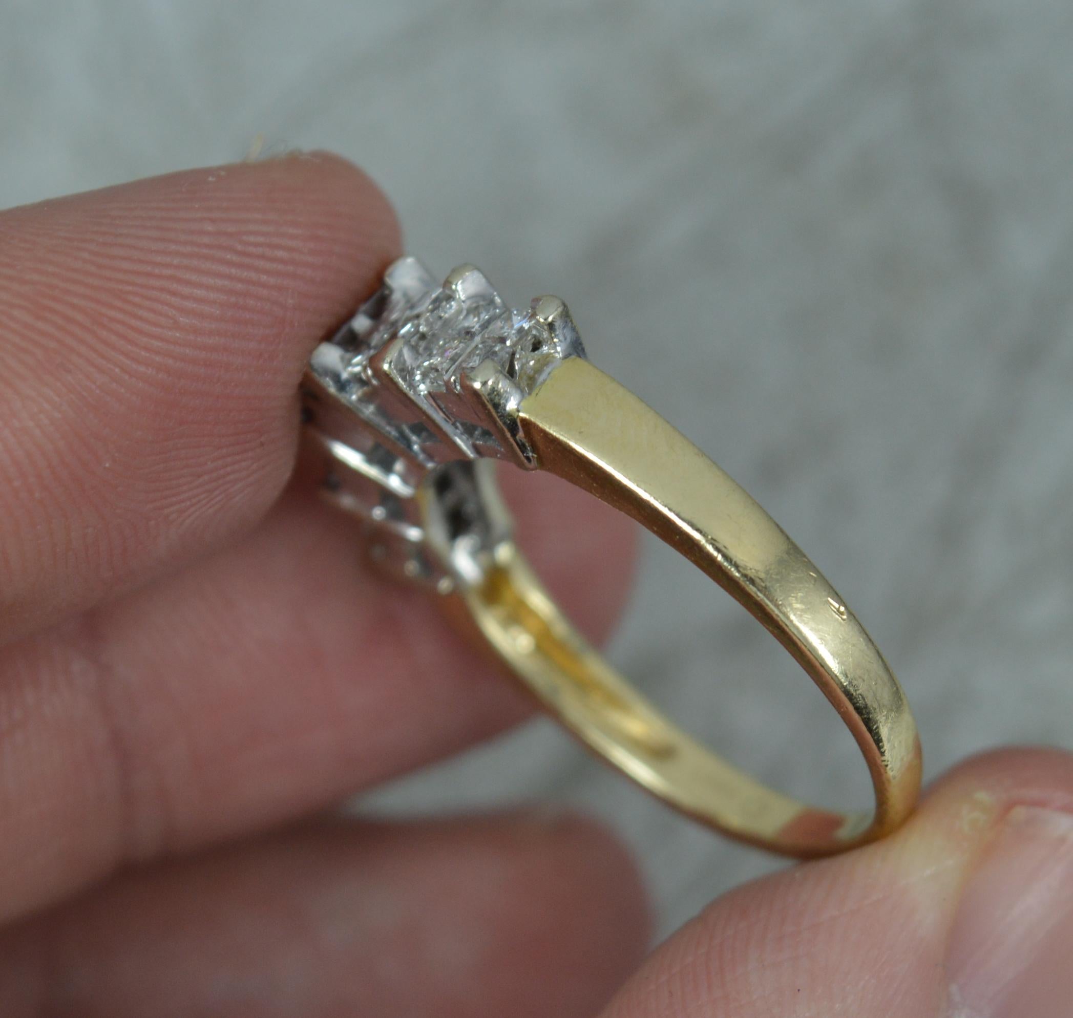 Schöner 14 Karat Gold 1,00 Karat Diamant Quatrefoil Cluster-Ring im Zustand „Hervorragend“ in St Helens, GB