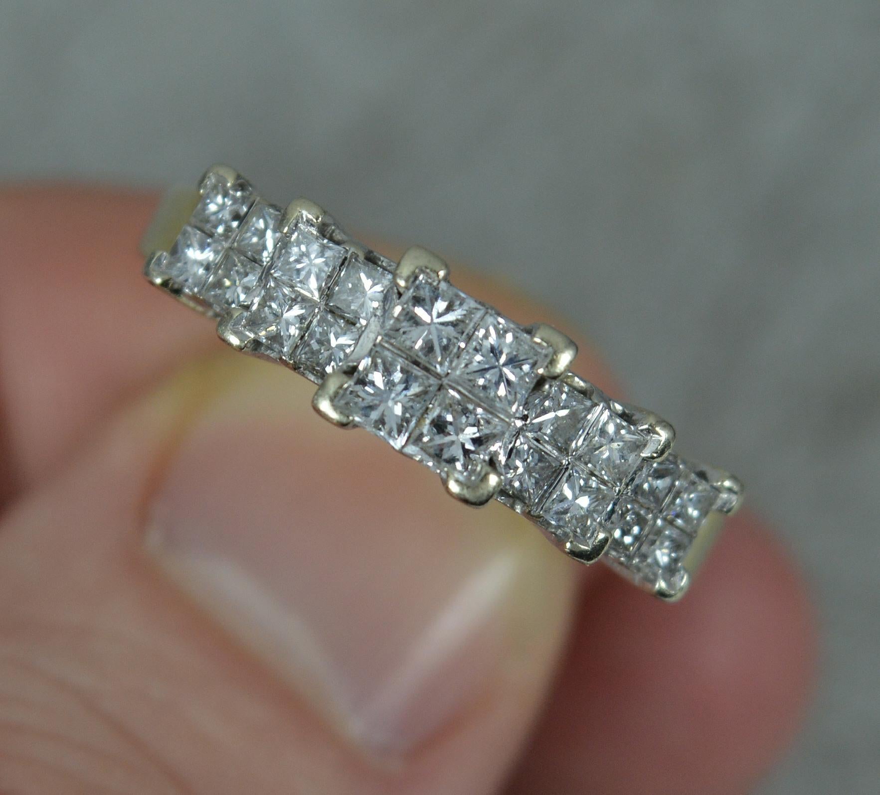 Beautiful 14 Carat Gold 1.00 Ct Diamond Quatrefoil Cluster Ring For Sale 1