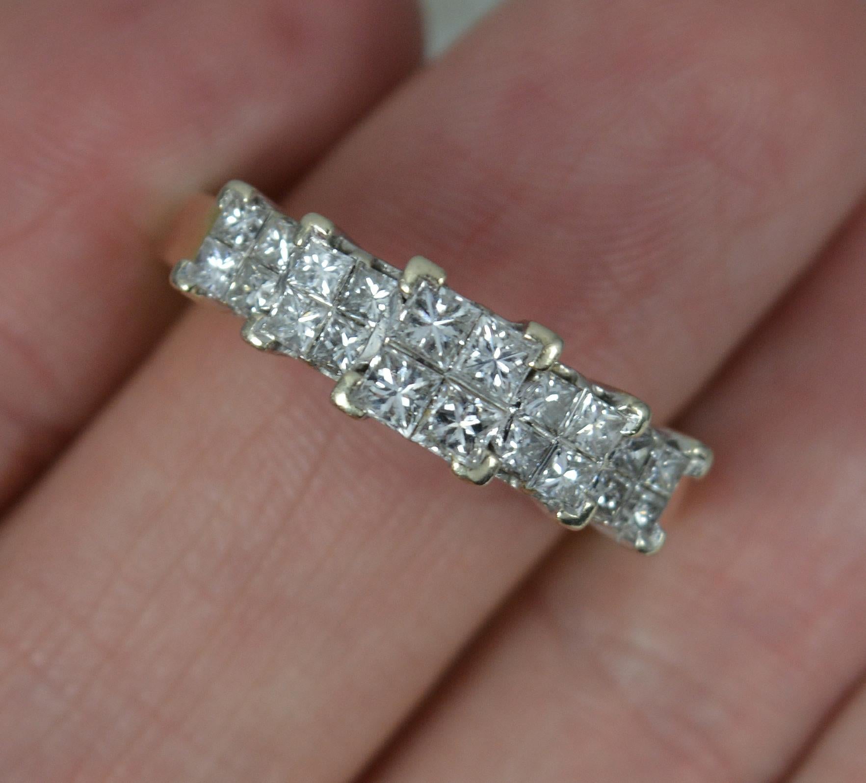 Beautiful 14 Carat Gold 1.00 Ct Diamond Quatrefoil Cluster Ring For Sale 2