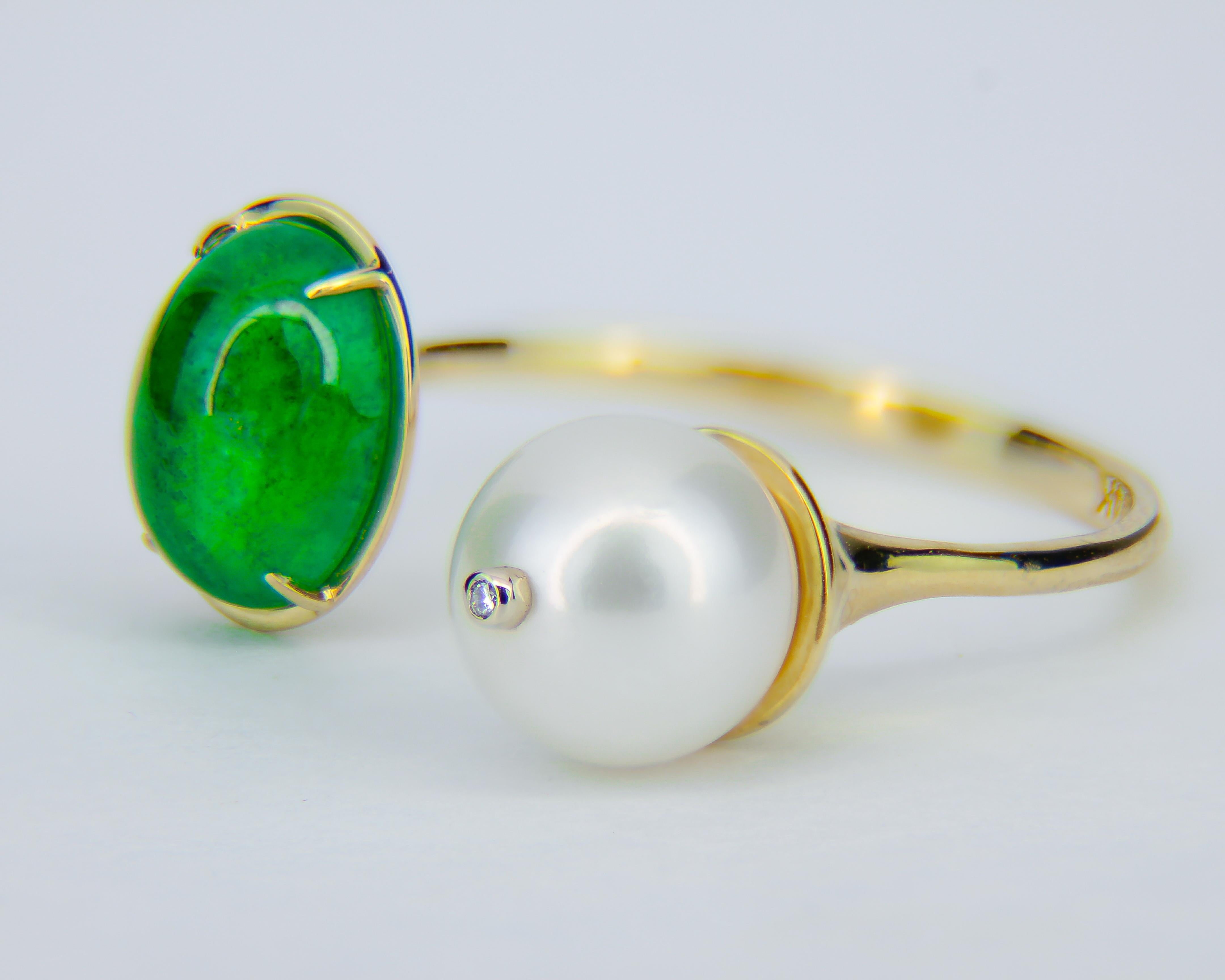 For Sale:  Emerald and Pearl 14k gold ring. Adjustable emerald ring 13
