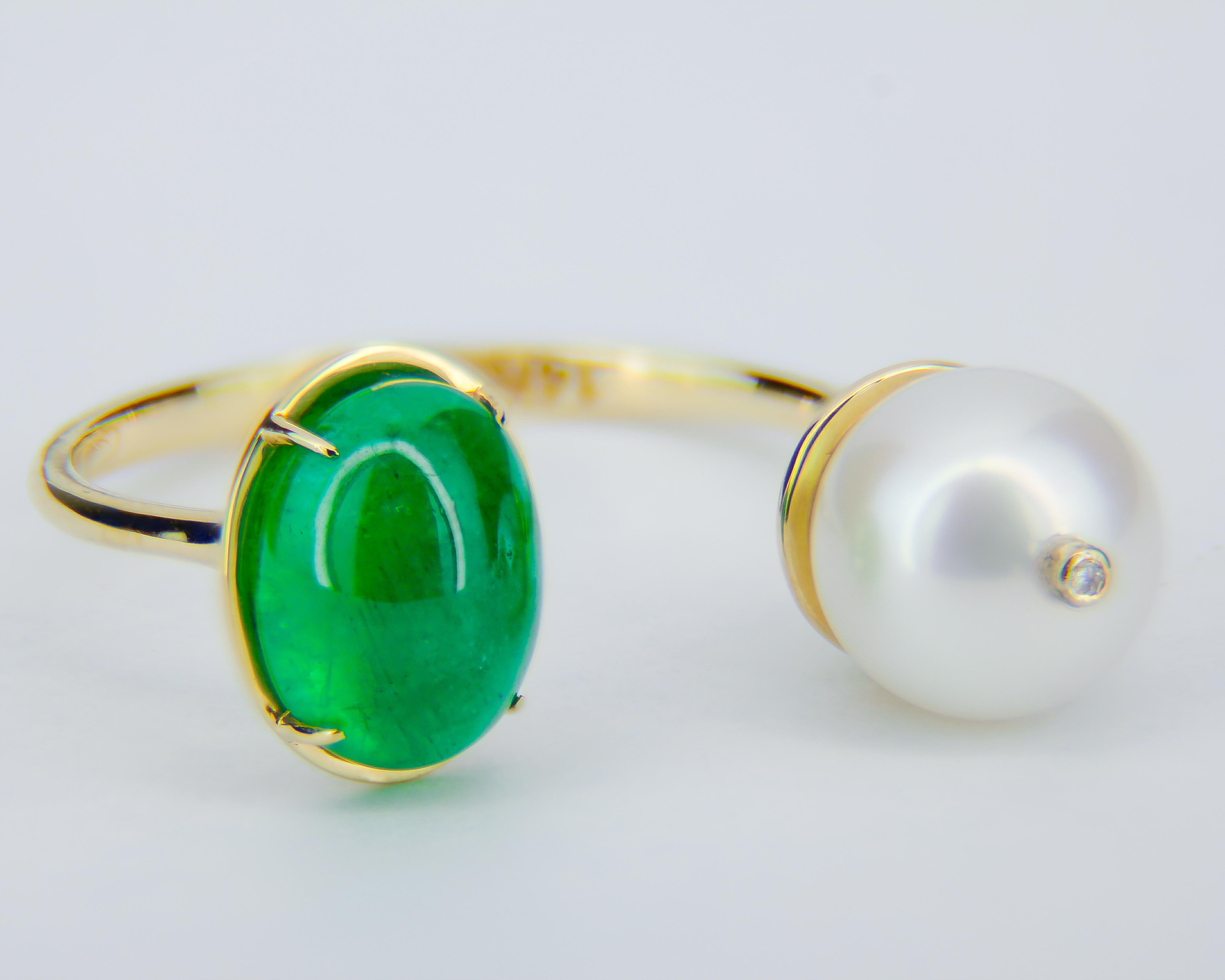 For Sale:  Emerald and Pearl 14k gold ring. Adjustable emerald ring 4