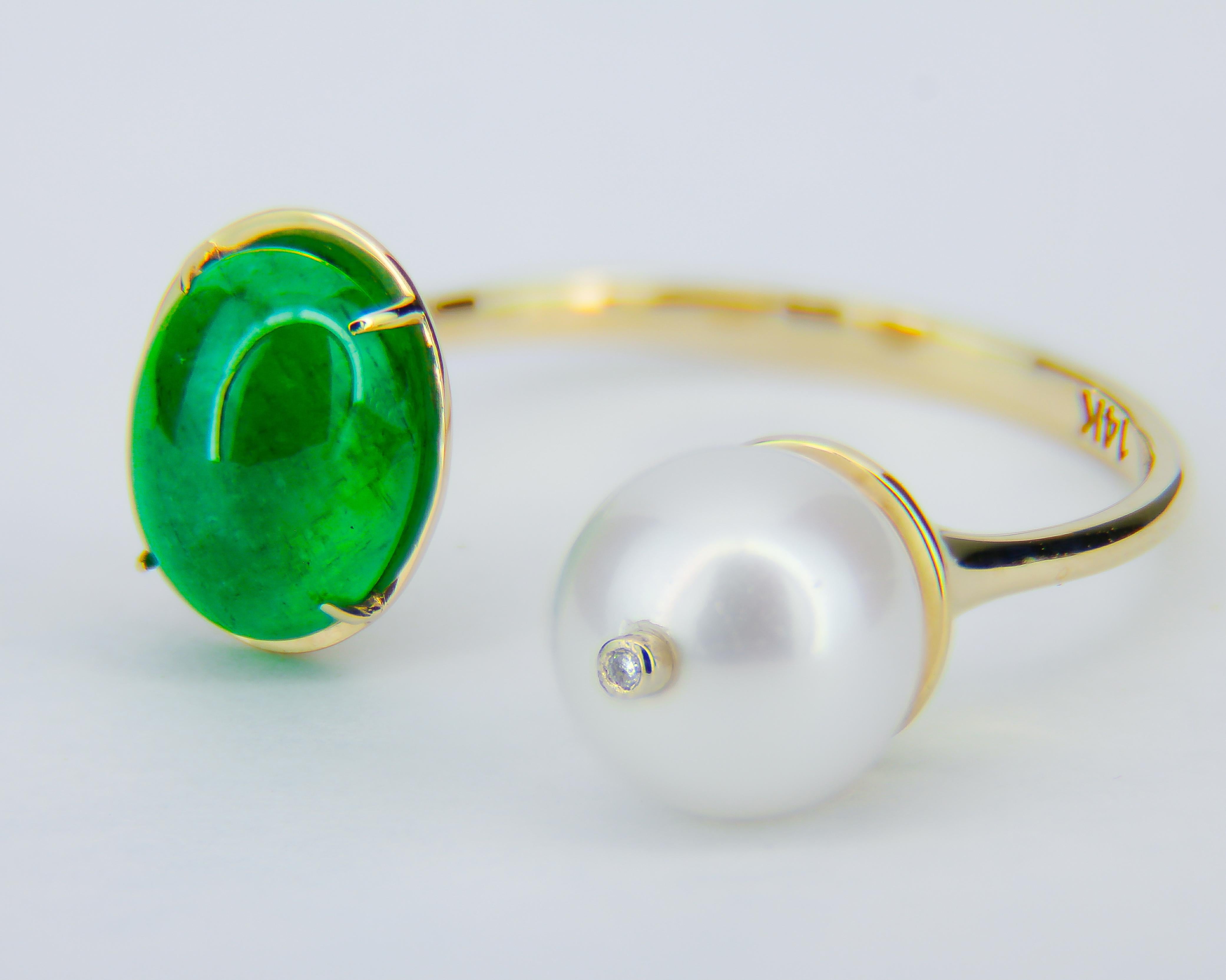 For Sale:  Emerald and Pearl 14k gold ring. Adjustable emerald ring 5