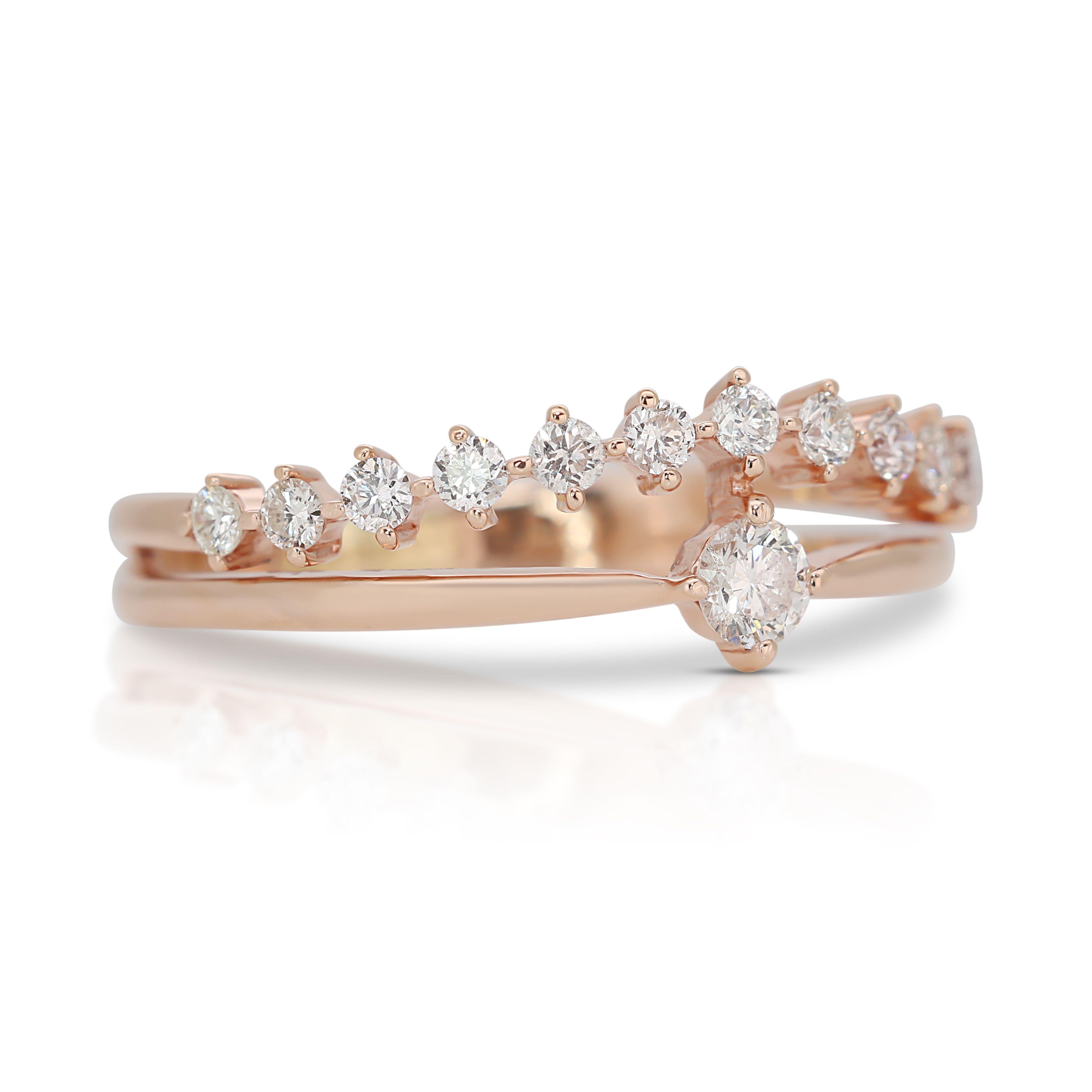 Round Cut Beautiful 14k Rose Gold Crown Ring with 0.17 Ct Natural Diamonds For Sale