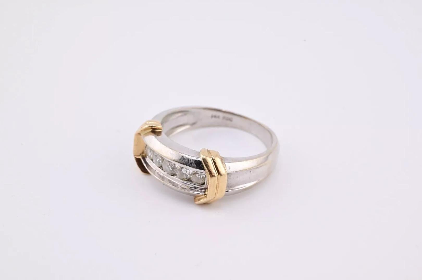 Women's Beautiful 14K White Gold Ring With Diamonds 8.53 Grams