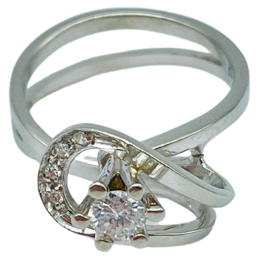 Modern Beautiful 14k White Gold Solitaire Ring with a 0.32 Carat Diamond