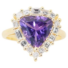 Beautiful 14k Yellow Gold Amethyst and Diamond Halo Ring w/3.85 ct - IGI Cert