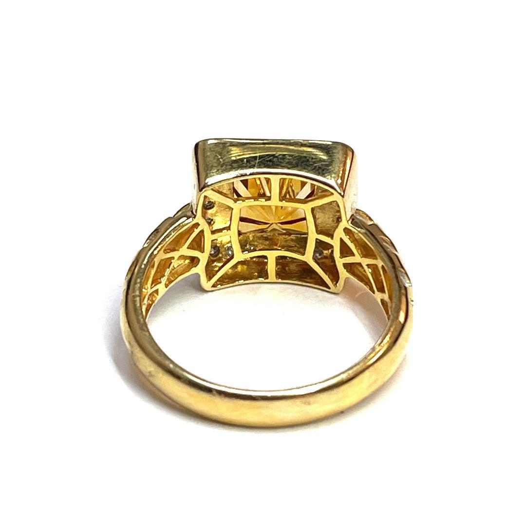 Beautiful 14k Yellow Gold Citrine Diamond Ring In Good Condition In New York, NY