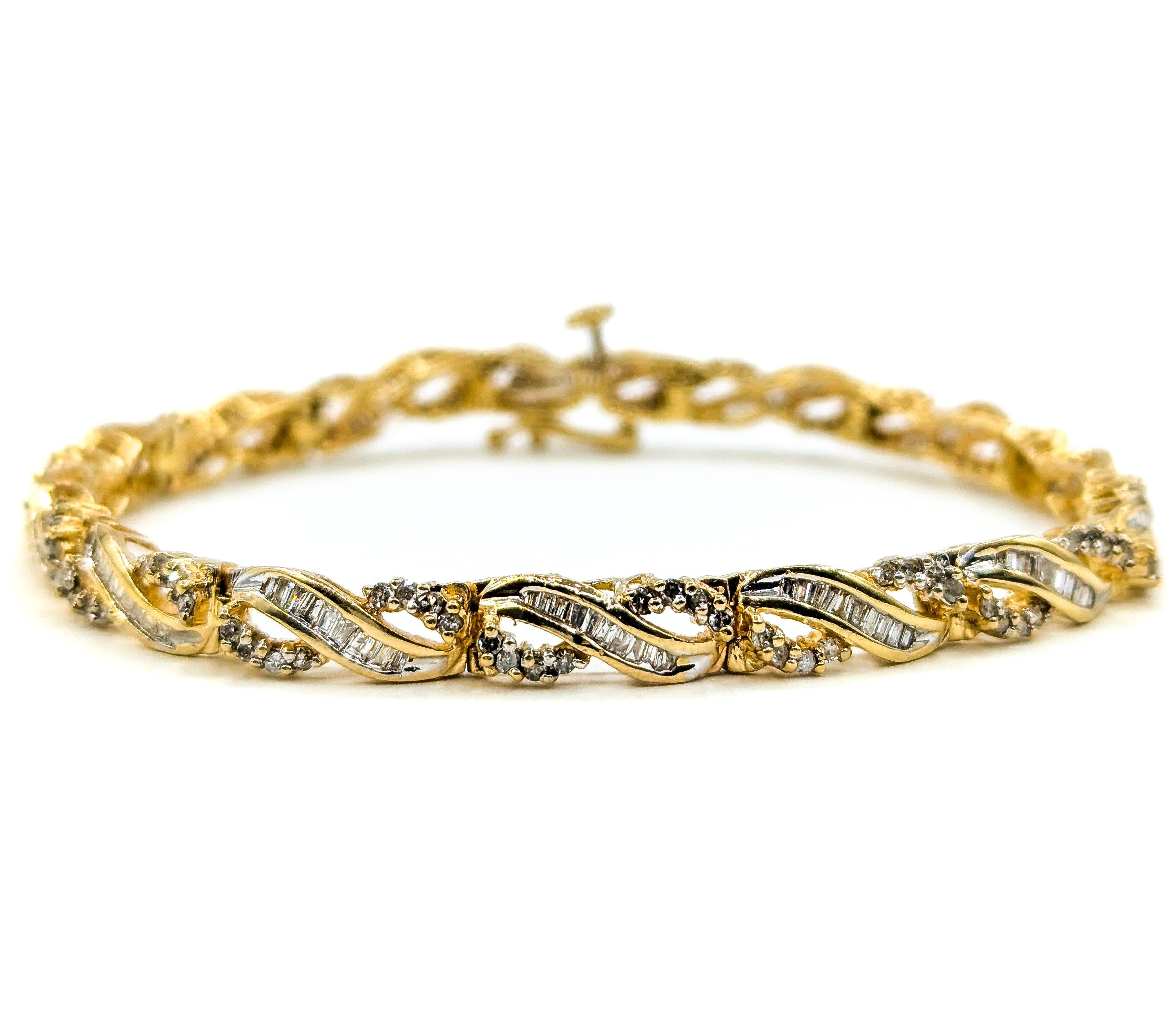 Magnifique bracelet en or jaune 14 carats avec diamants en vente 5
