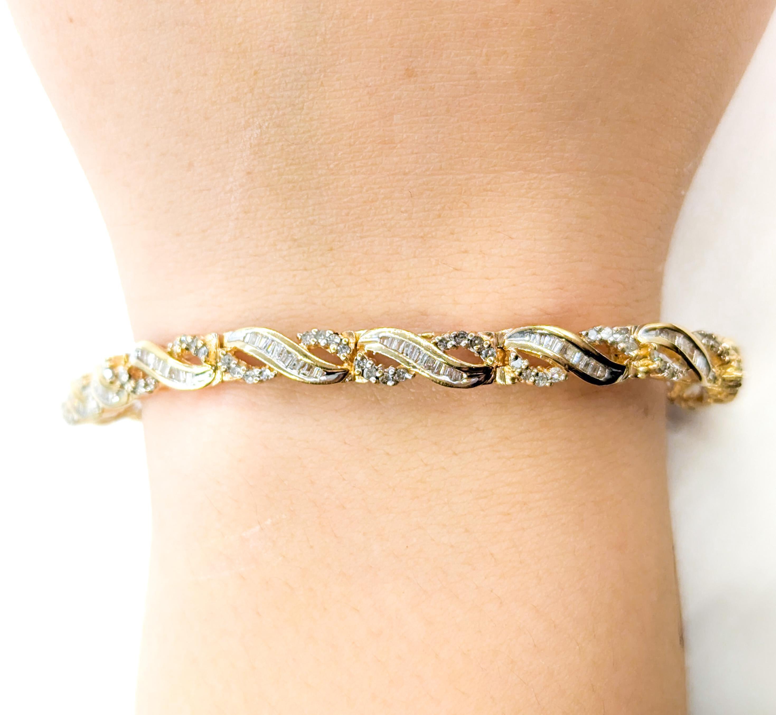 Magnifique bracelet en or jaune 14 carats avec diamants en vente 1