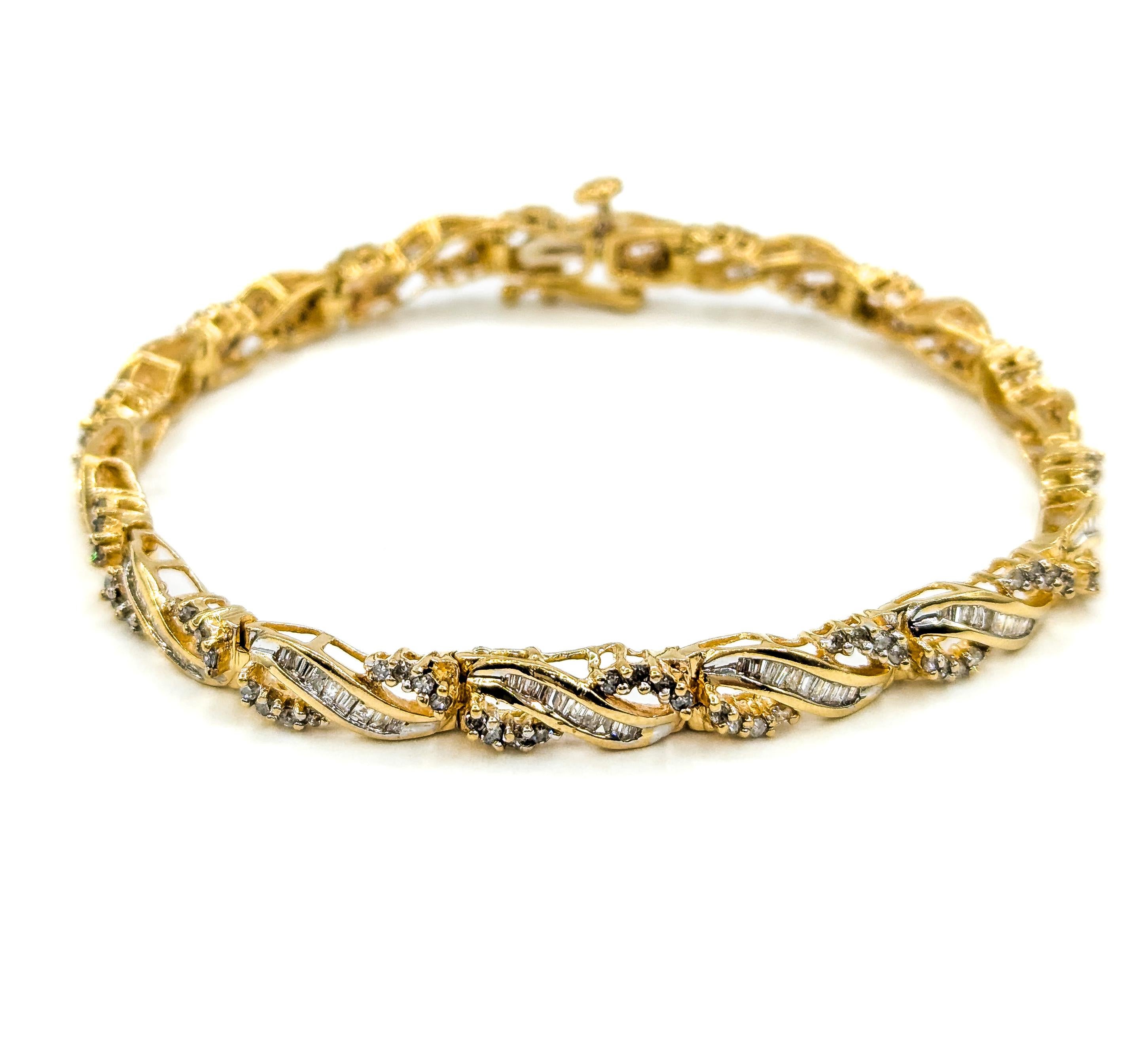 Magnifique bracelet en or jaune 14 carats avec diamants en vente 4