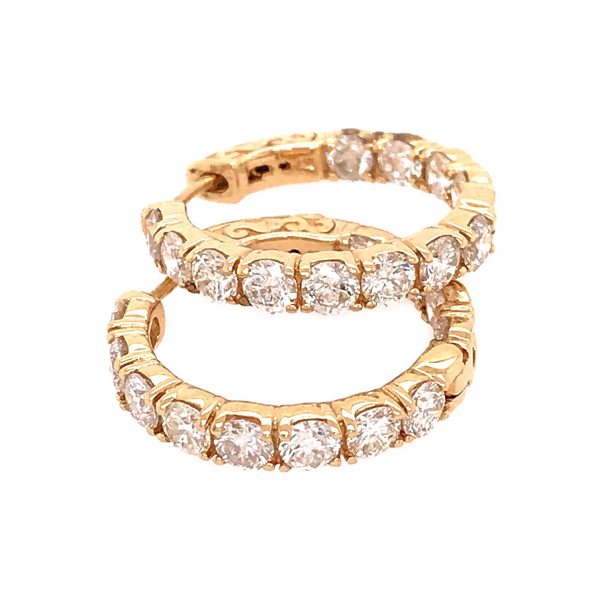 14K Yellow Gold
Length: 1.5 inches
Diamond: 3.31 ct twd