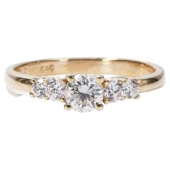 Beautiful 14k Yellow Gold Ring with 0.52 Total Ct Natural Diamonds, AIG Cert