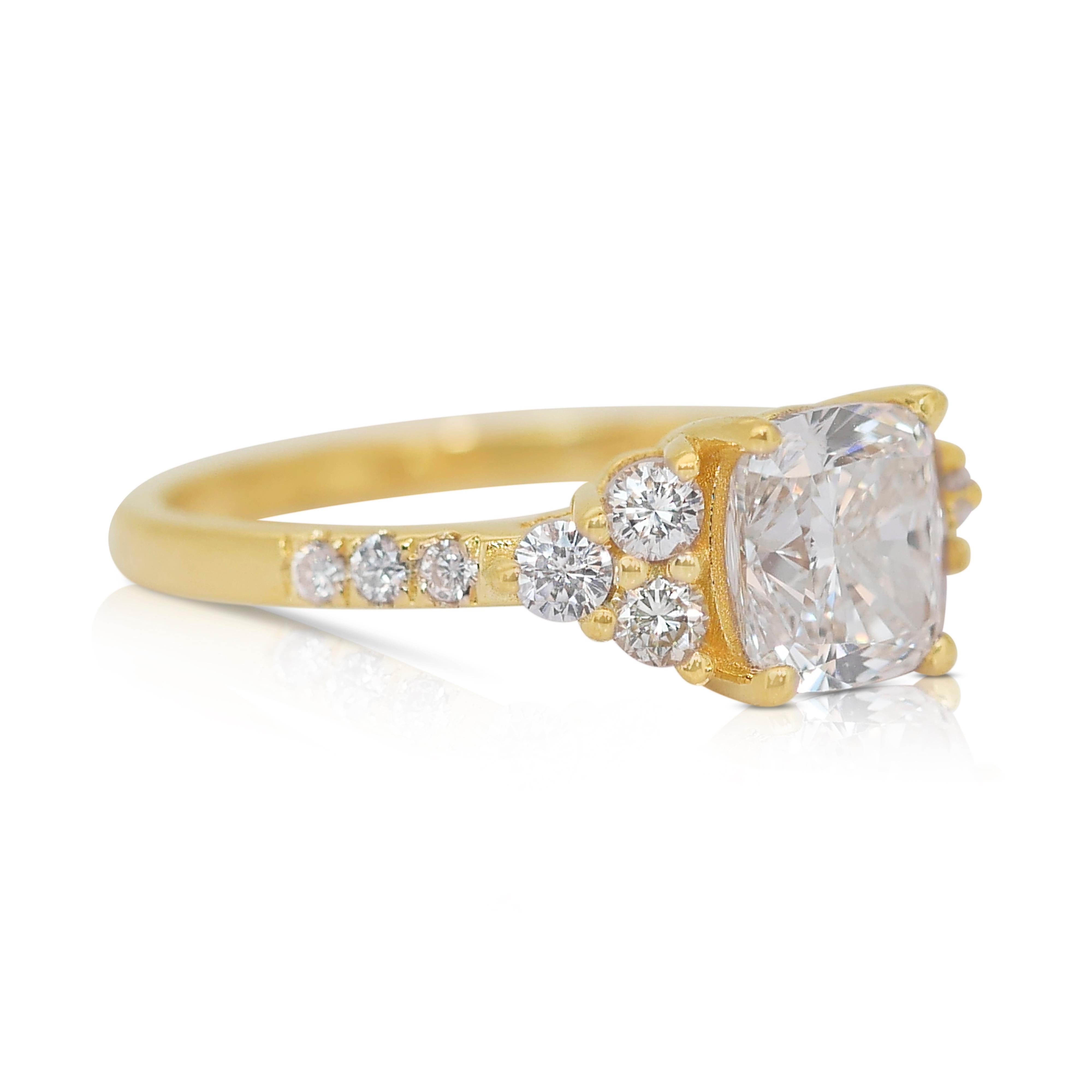Cushion Cut Beautiful 1.51ct Diamonds Pave Ring in 18k Yellow Gold - IGI Certified