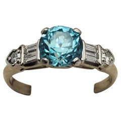 Beautiful 1.61ct Blue Zircon and Diamond Vintage Ring