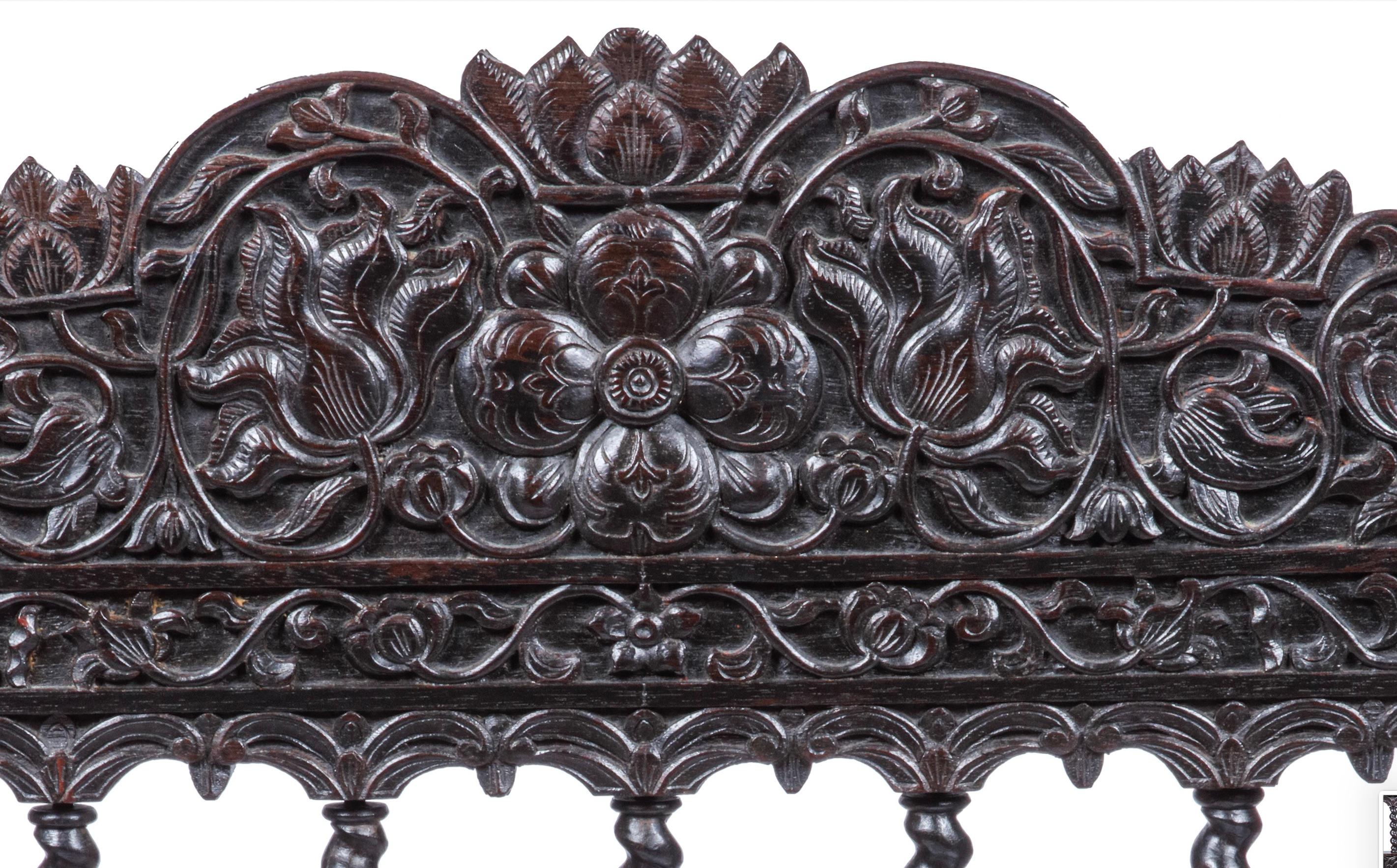 Indonesian Beautiful 17th-Century Dutch-Colonial Macassar Ebony Armchair