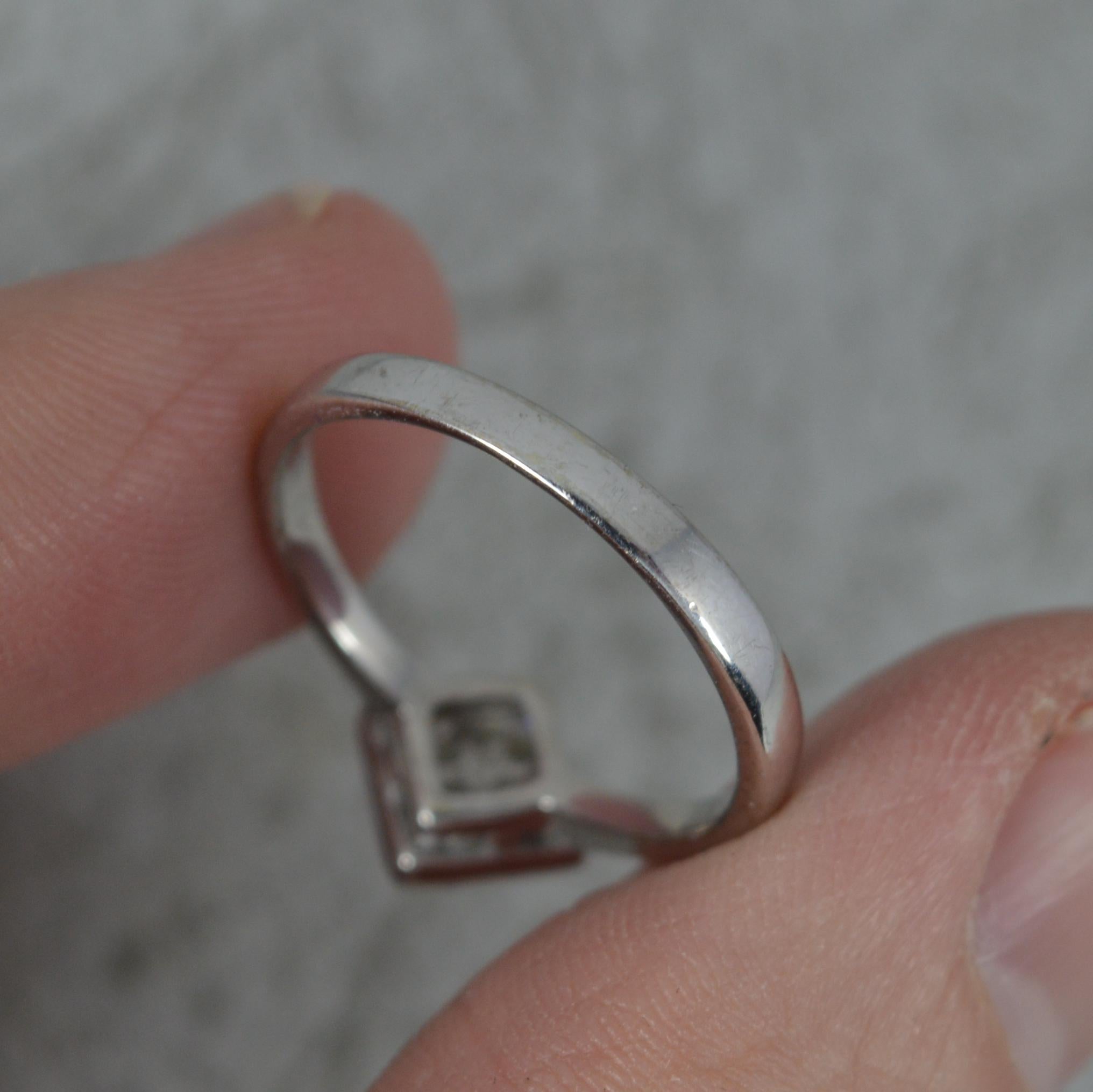 Beautiful 18 Carat White Gold 0.5ct Diamond Quatrefoil Cluster Ring For Sale 2