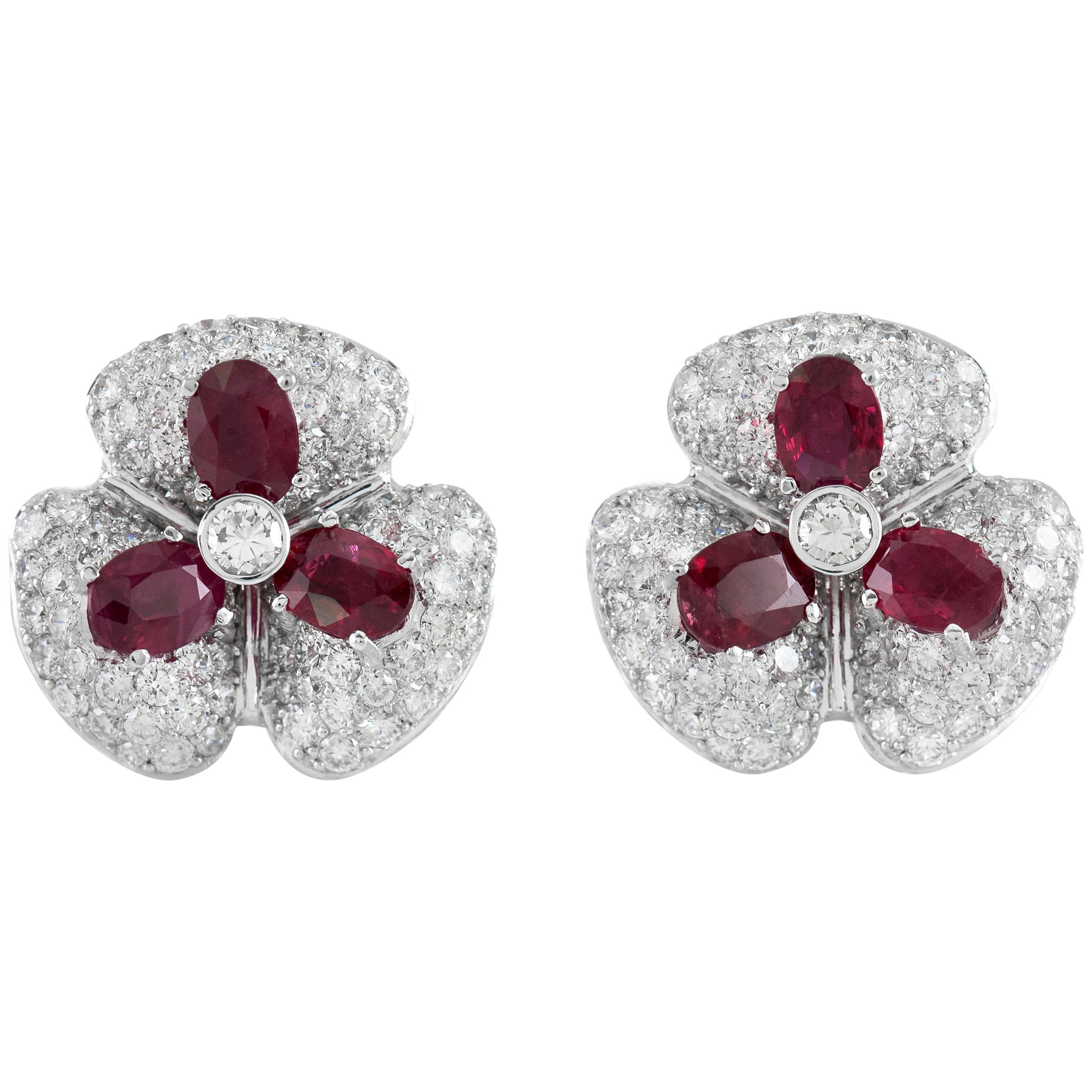 Beautiful 18 Karat White Gold Flower with Ruby and Diamonds Earrings