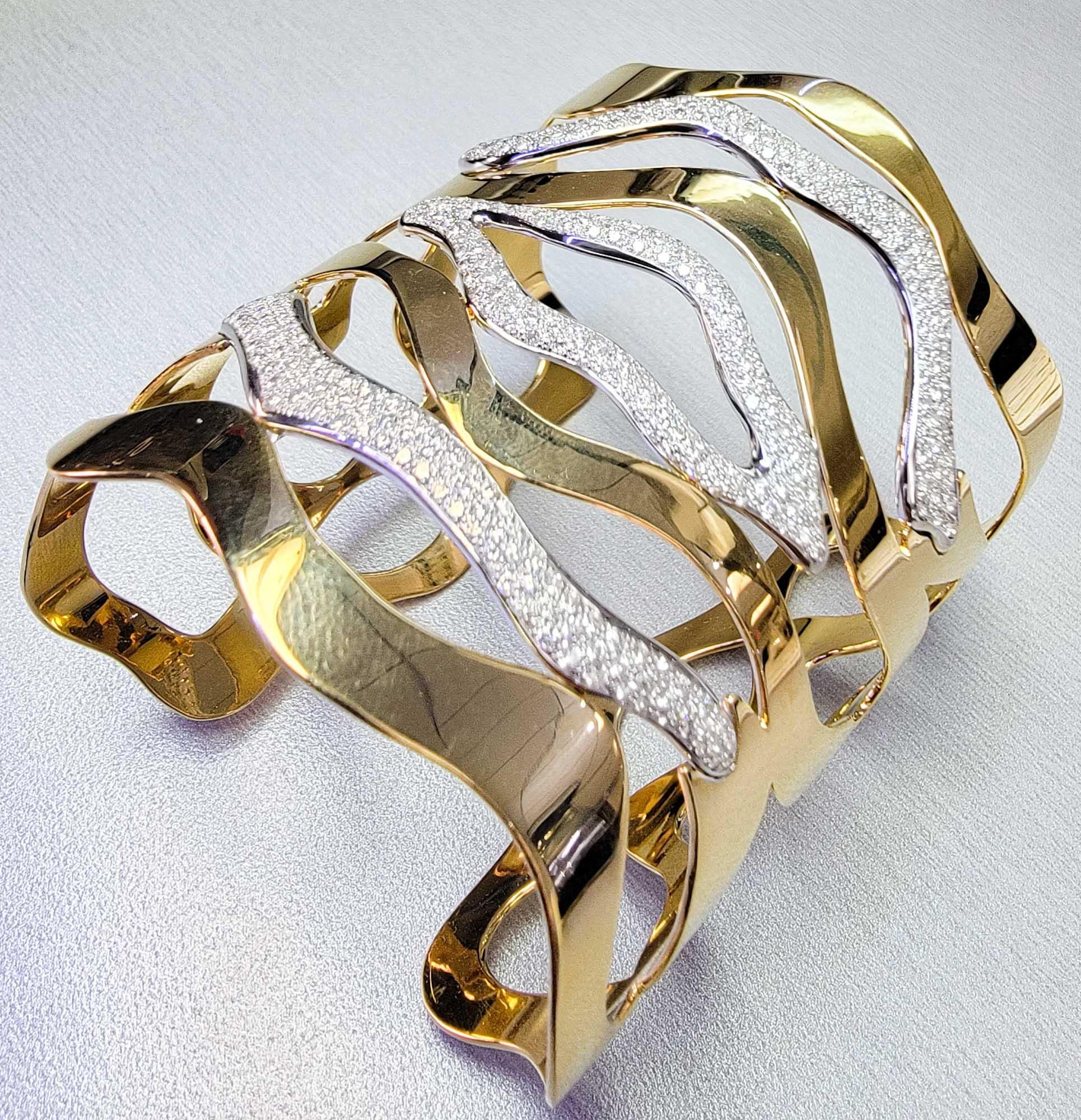 Art Deco Sophia D Yellow Gold Bangles with 3 Carats of Diamond For Sale