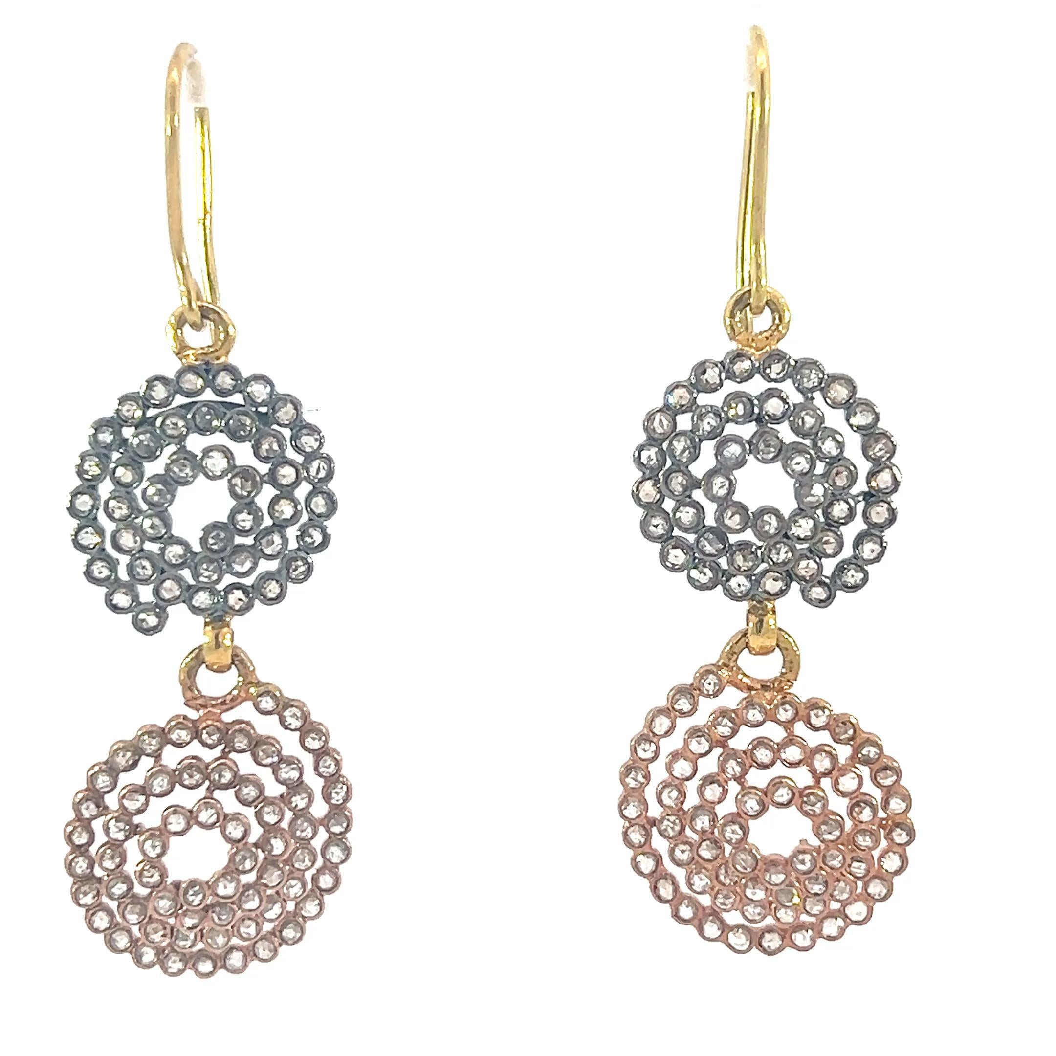 Taglio rotondo Bellissimi orecchini con diamanti in oro e argento 18 carati in vendita