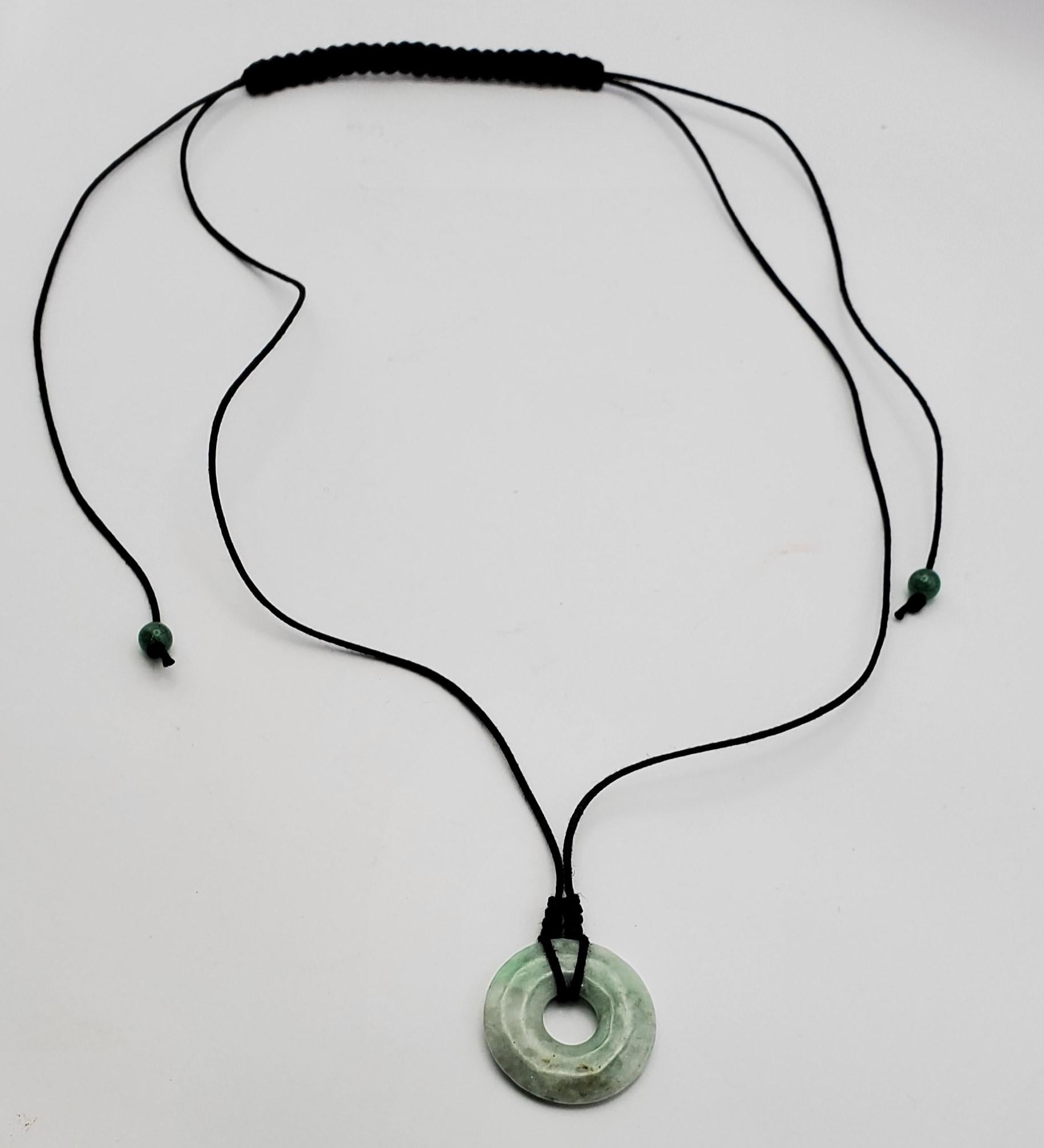 Beautiful 18.83ct Jadeite Jade Donut Disc Peace Wheel Pendant Necklace For Sale 3