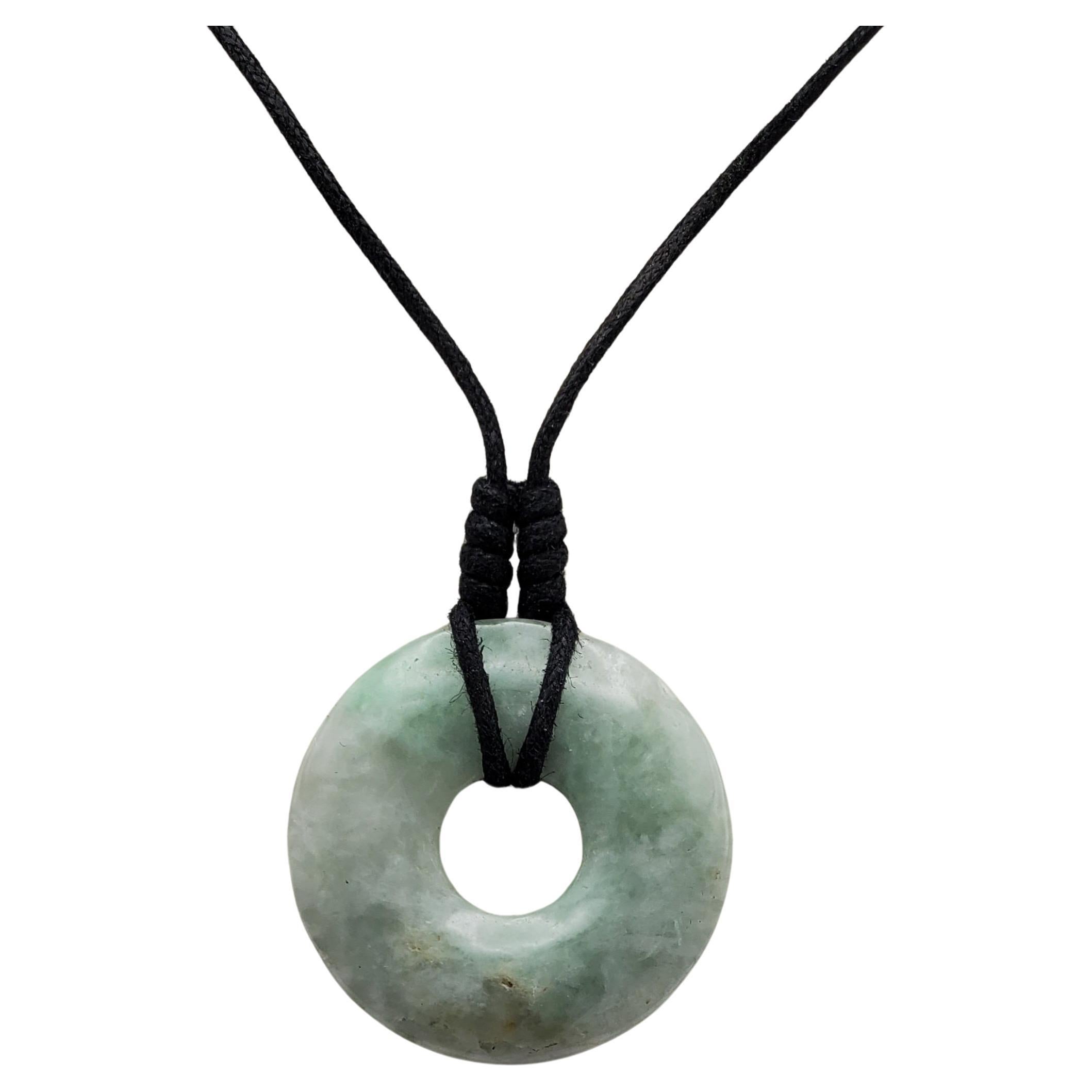 Beautiful 18.83ct Jadeite Jade Donut Disc Peace Wheel Pendant Necklace For Sale