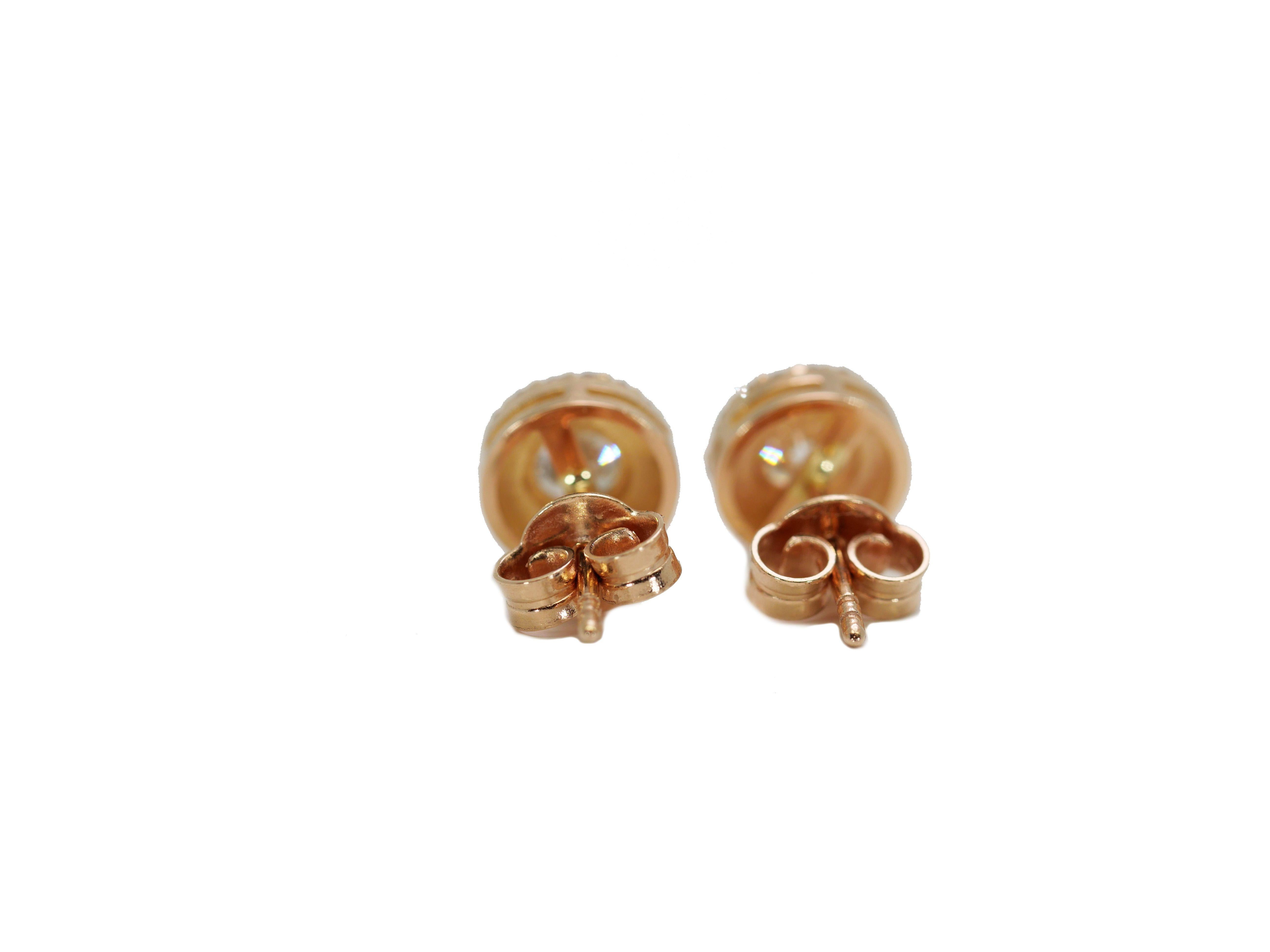 Women's Beautiful 18k Rose Gold Halo Stud Earrings with 0.97 Natural Diamonds