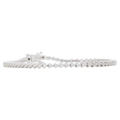 Beautiful 18K White Gold Bracelet with 2.1 ct Natural Diamonds