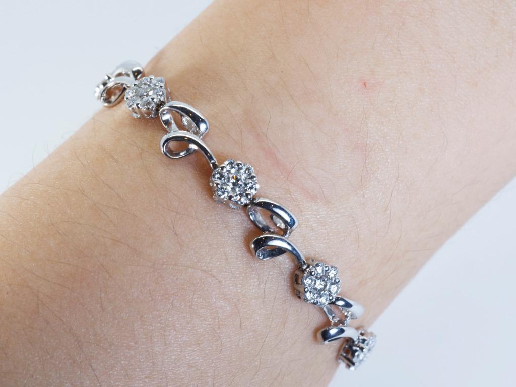 Whether worn as a standalone statement or layered with other pieces, the Gorgeous 0.70ct Natural Diamond Bracelet is a versatile accessory that adds a touch of opulence to any ensemble. This bracelet is a perfect companion for special occasions or a