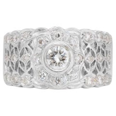 Beautiful 18k White Gold Diamond Ring