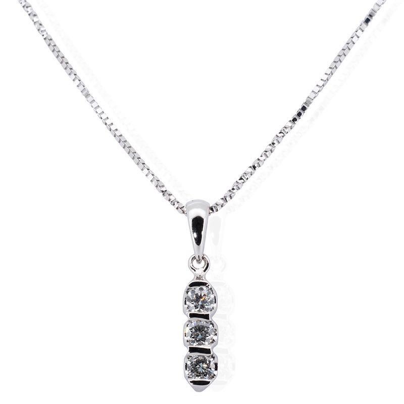 Stunning necklace made from 18k white gold with 0.20 total carats of round brilliant diamonds. This necklace comes with an elegant box.

Product Details: 

Metal: 18K White Gold 

Main Stone:
3 diamond main stone of 3 x 0.067, total: 0.20 ct.
Cut: